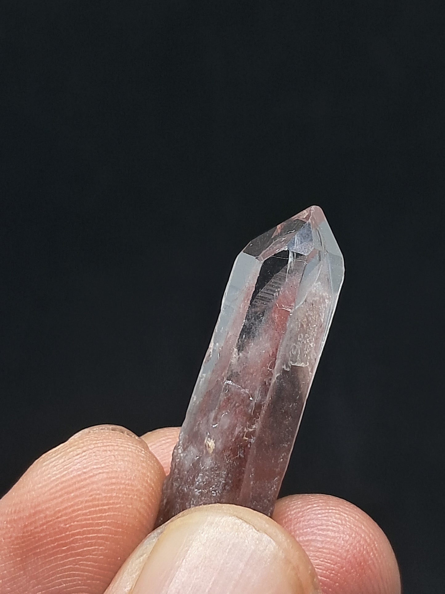 Cuarzo fantasma hematita (Telangana) Punta de cristal natural | Ejemplar mineral n.° HPQ33