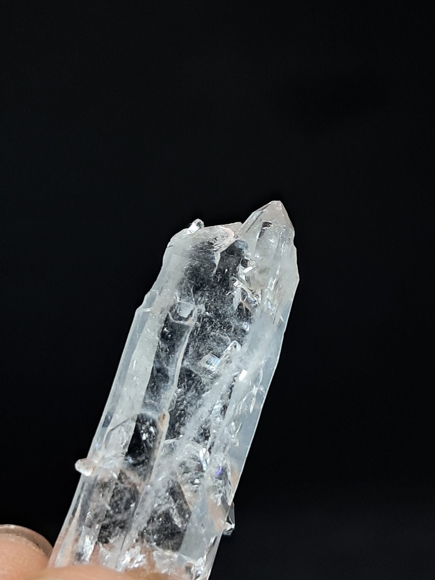 Cristal de cuarzo transparente Faden (Santander, Colombia) Punta natural | Ejemplar mineral n.° COQ33