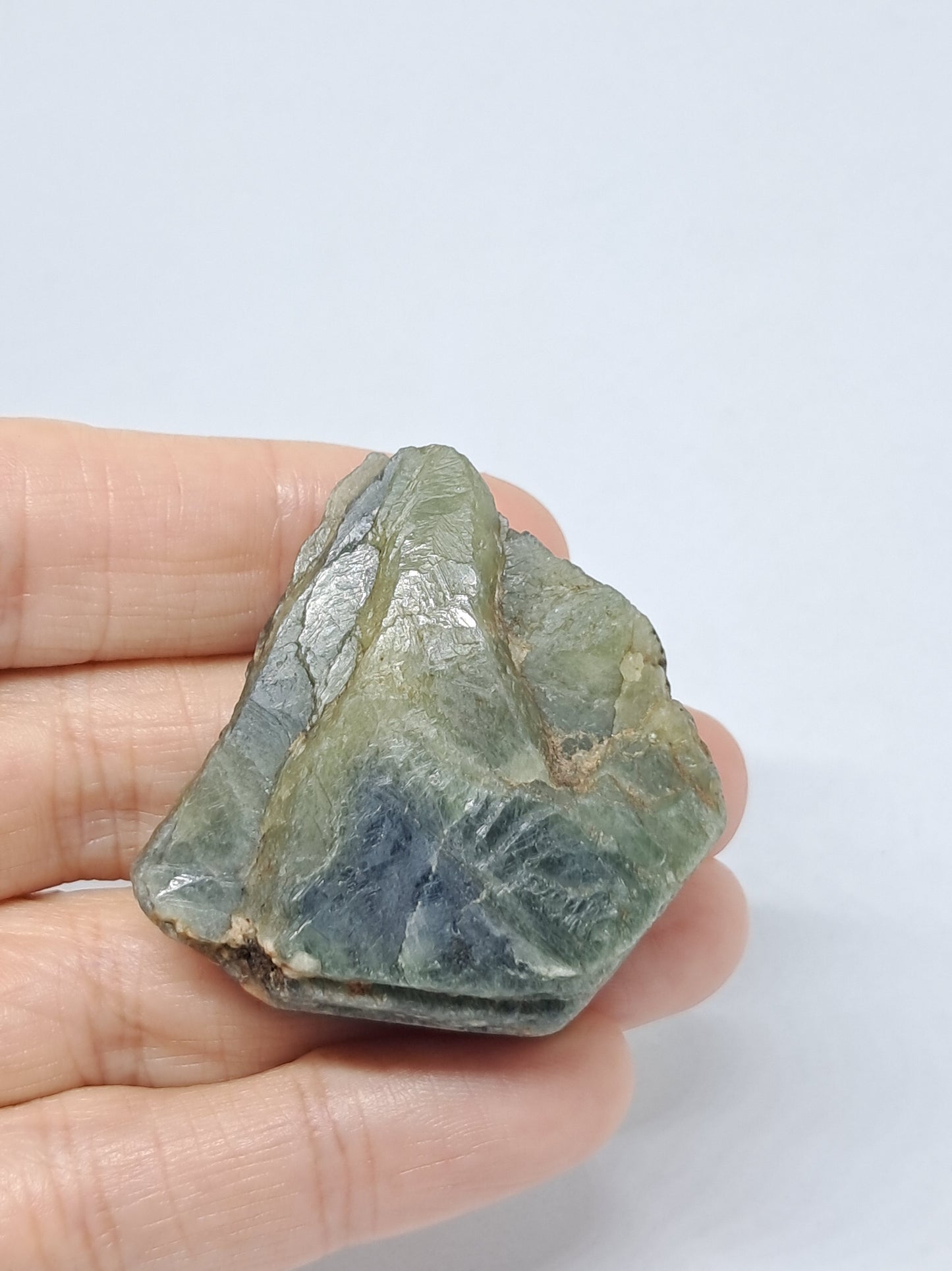 Rough Sapphire (Non-precious natural stone) #SP10