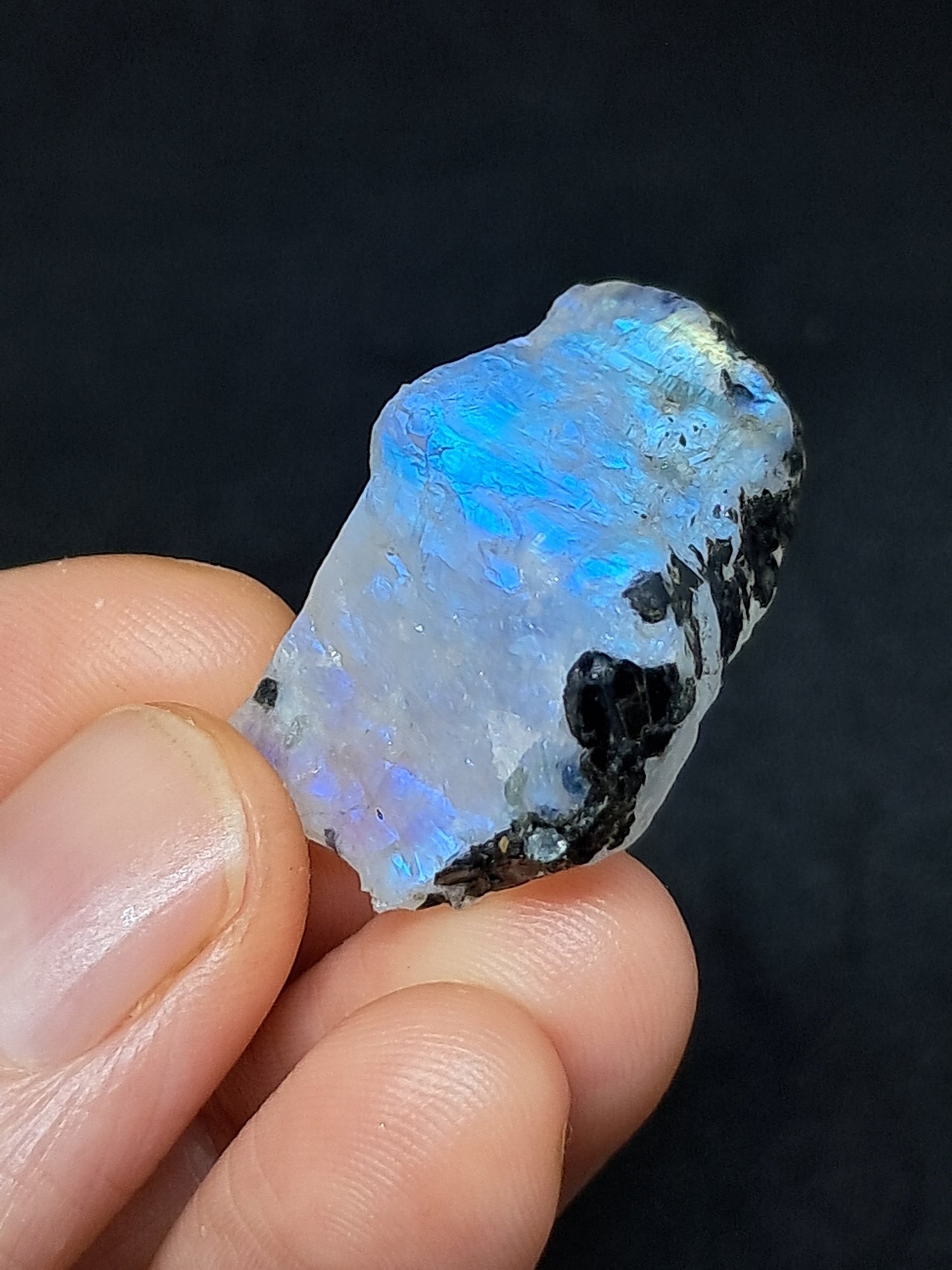 Piedra lunar arcoíris de alta calidad (Odisha) en bruto | Roca natural n.° MN12