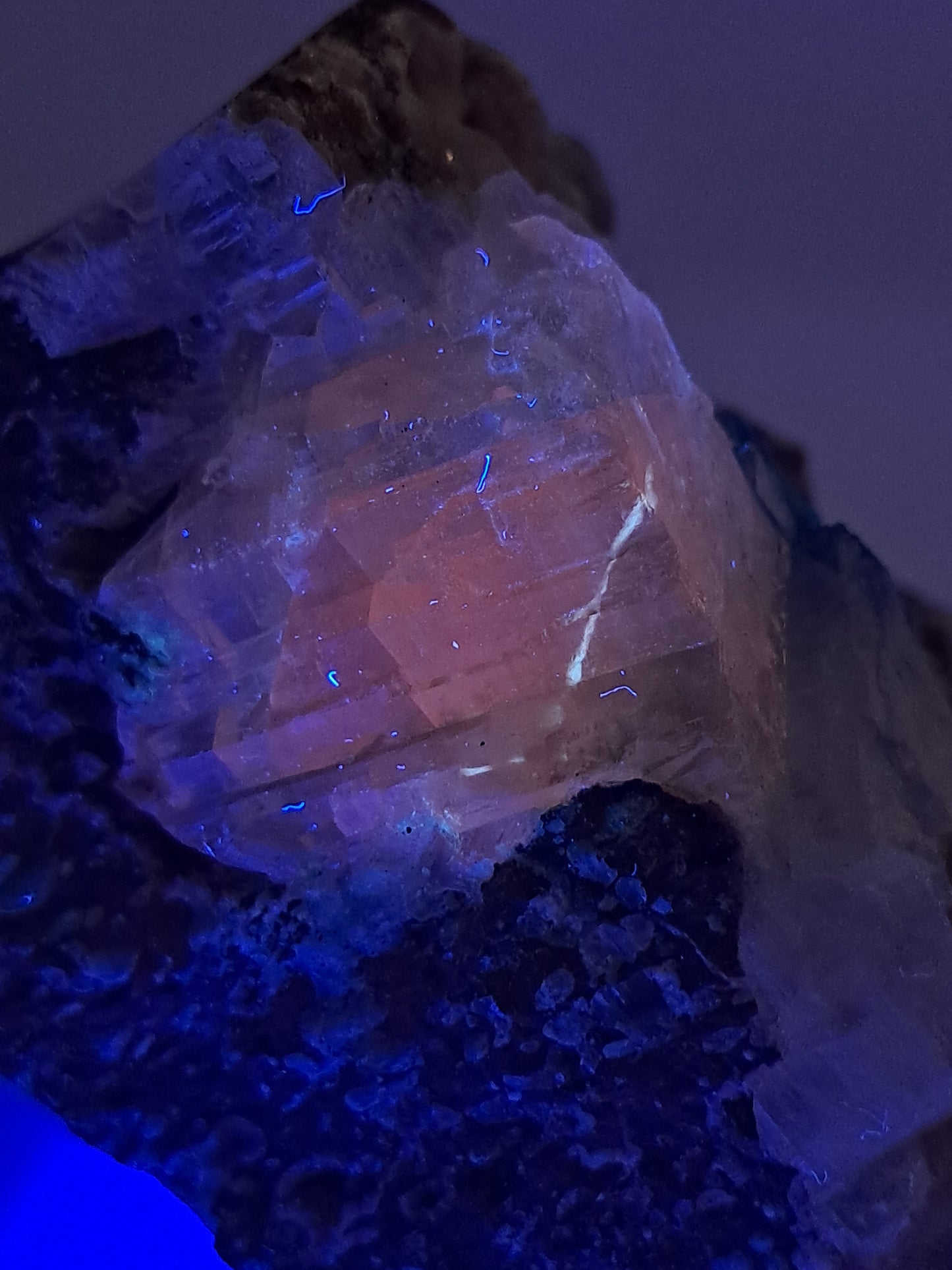 Cavansite and UV reactive Calcite on Heulandite (Non-precious) #CV28