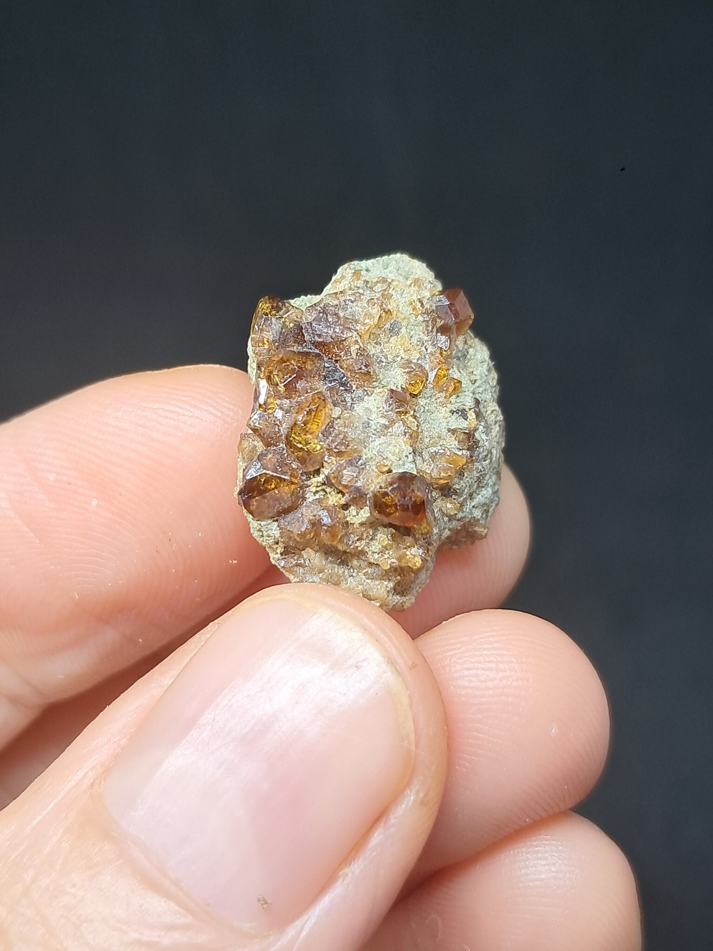 Cúmulo de granate marrón (México) | Cristal en bruto | Ejemplar mineral n.° GR9
