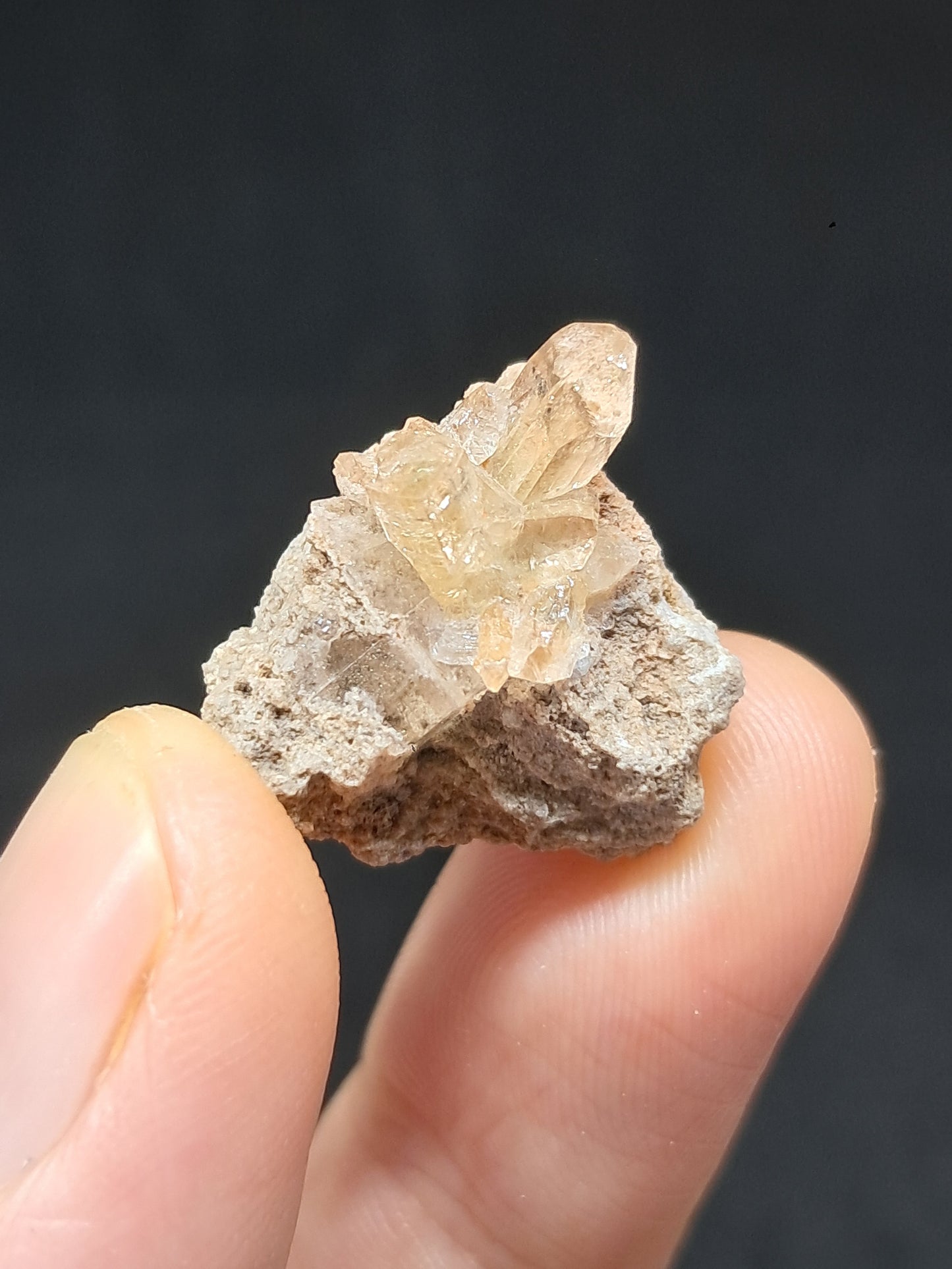 Cristales de topacio natural en matriz (México), piedra preciosa rara | Ejemplar mineral n.° TPZ14