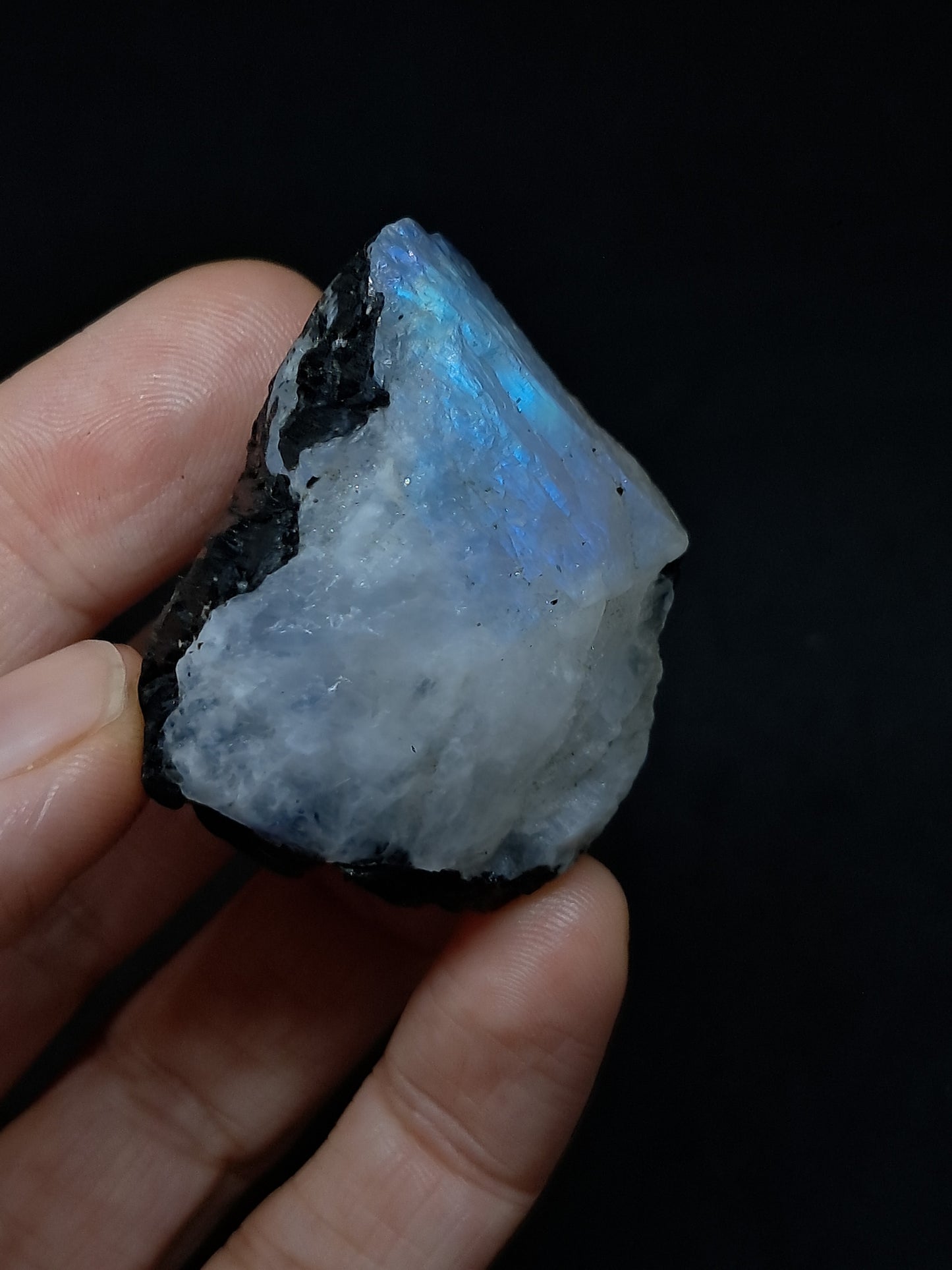 Piedra lunar arcoíris de alta calidad (Odisha) en bruto | Roca natural n.° MN11
