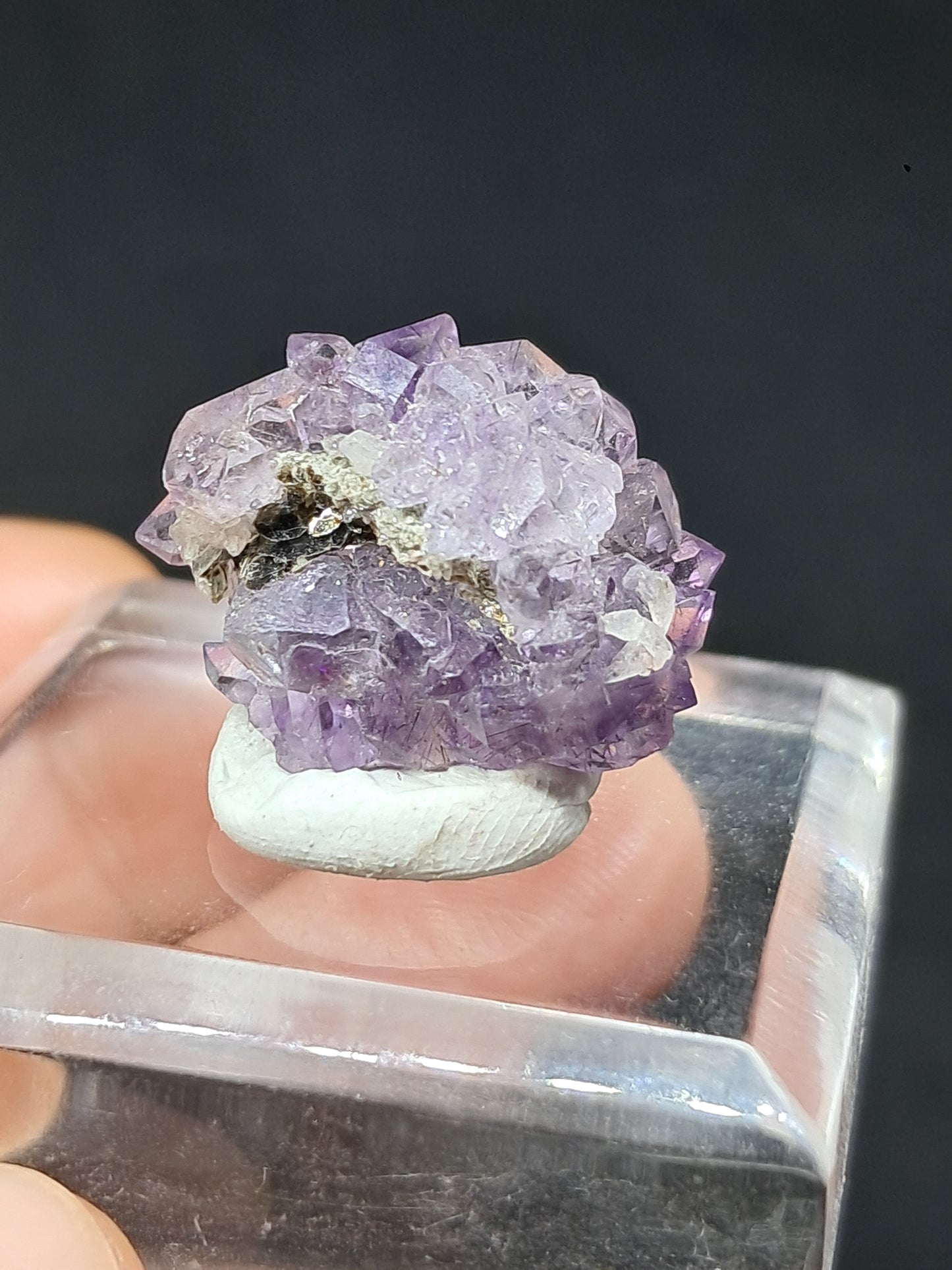 Amatista brillante con inclusiones "Super Seven" y mica (Karur) | Cristal en bruto | Piedra natural | Ejemplar mineral n.° KA153
