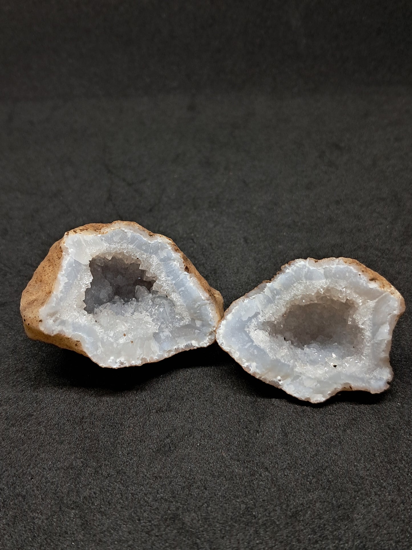 Quartz Geode (Ajanta) Rough Stone | Natural Crystal #GD3