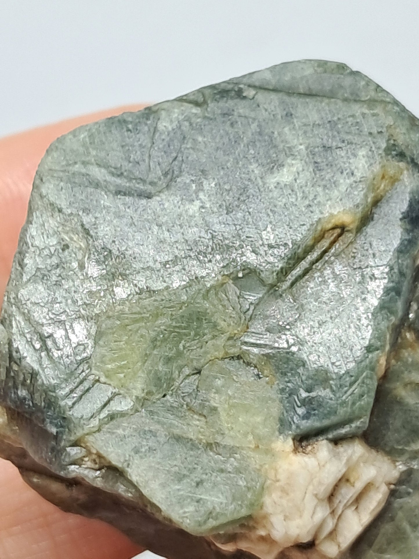 Rough Sapphire (Non-precious natural stone) #SP9