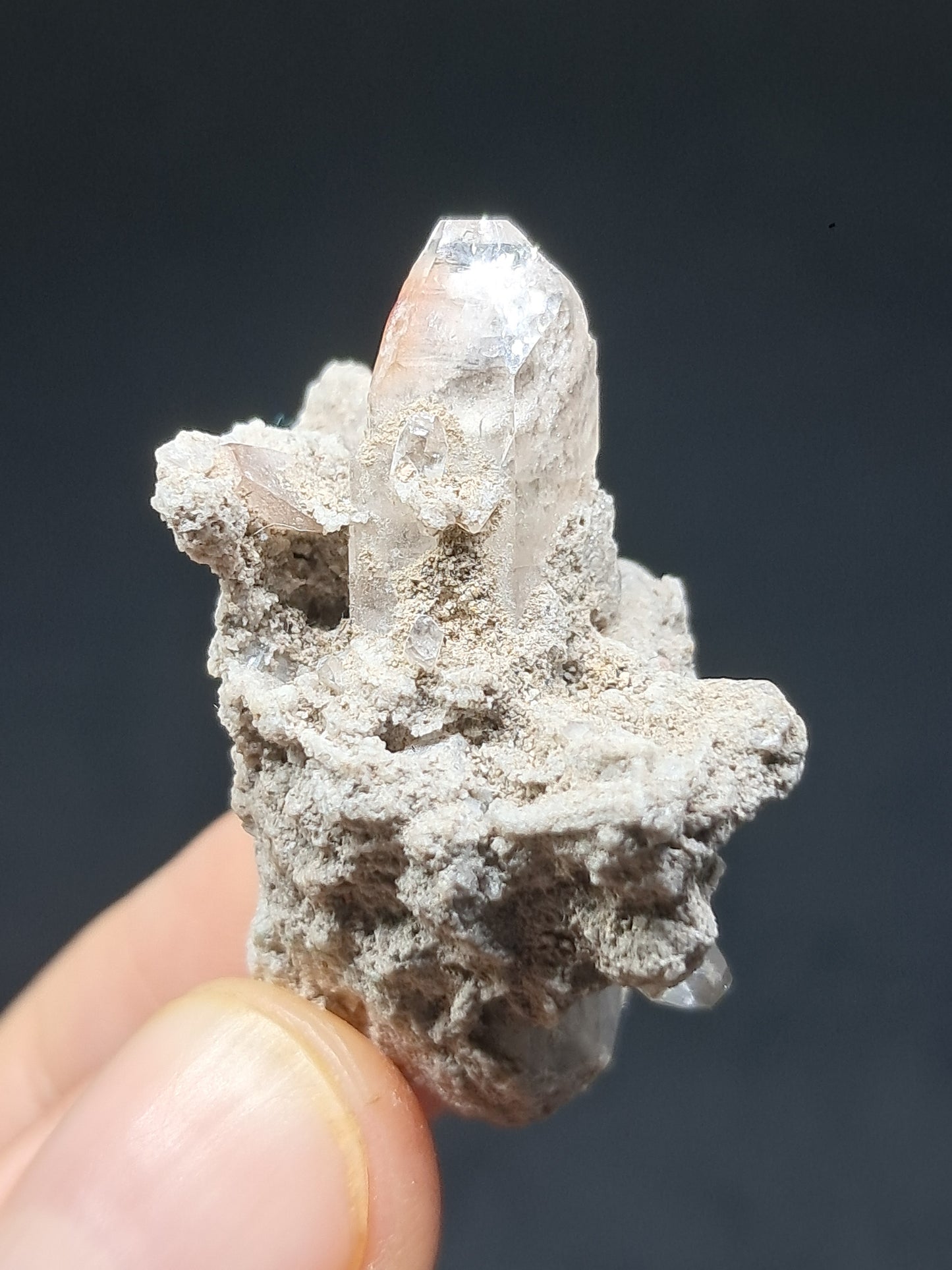 Cristal de topacio natural en matriz (México), piedra preciosa rara | Ejemplar mineral n.° TPZ7