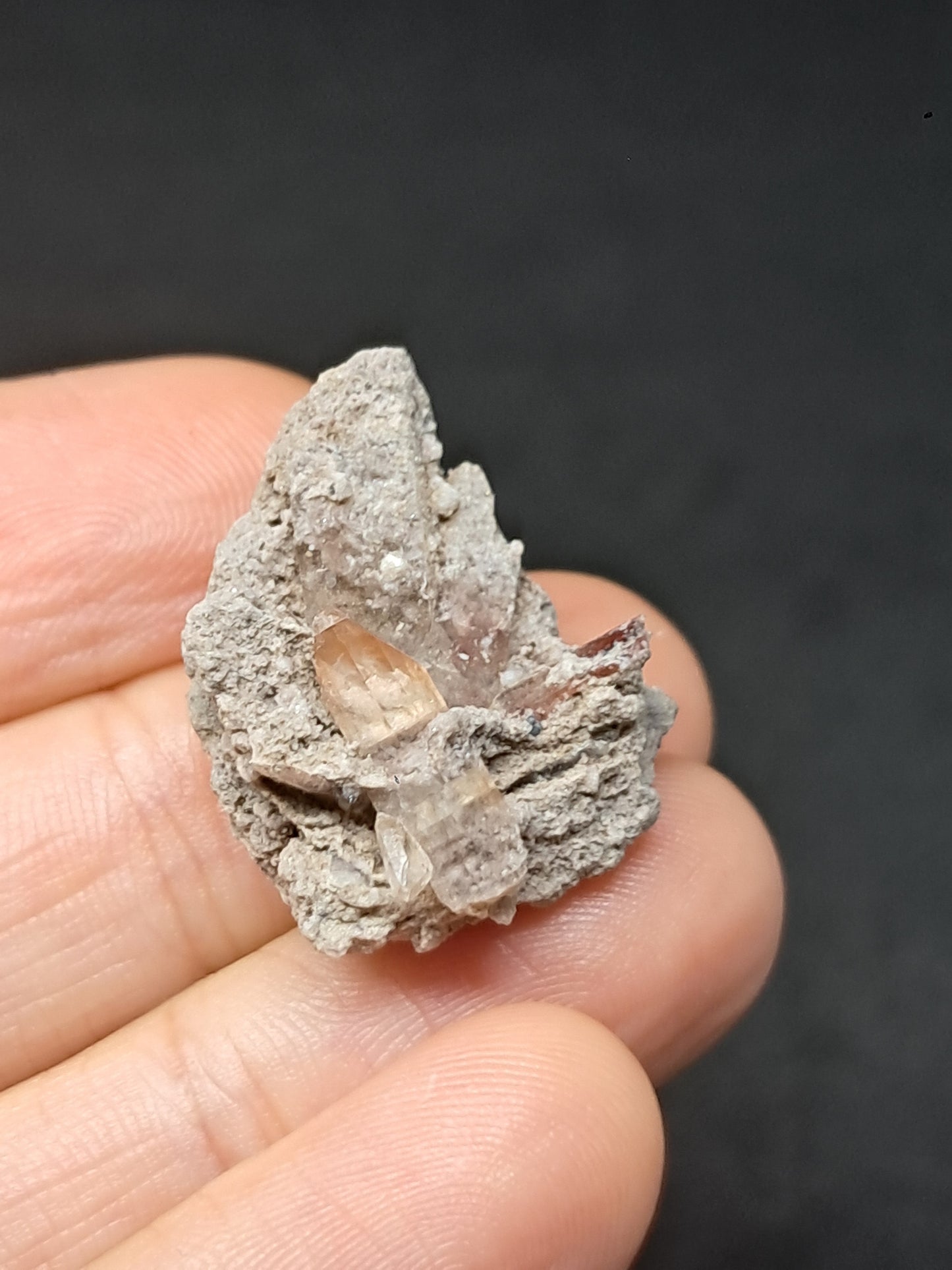 Cristales de topacio natural en matriz (México), piedra preciosa rara | Ejemplar mineral n.° TPZ25