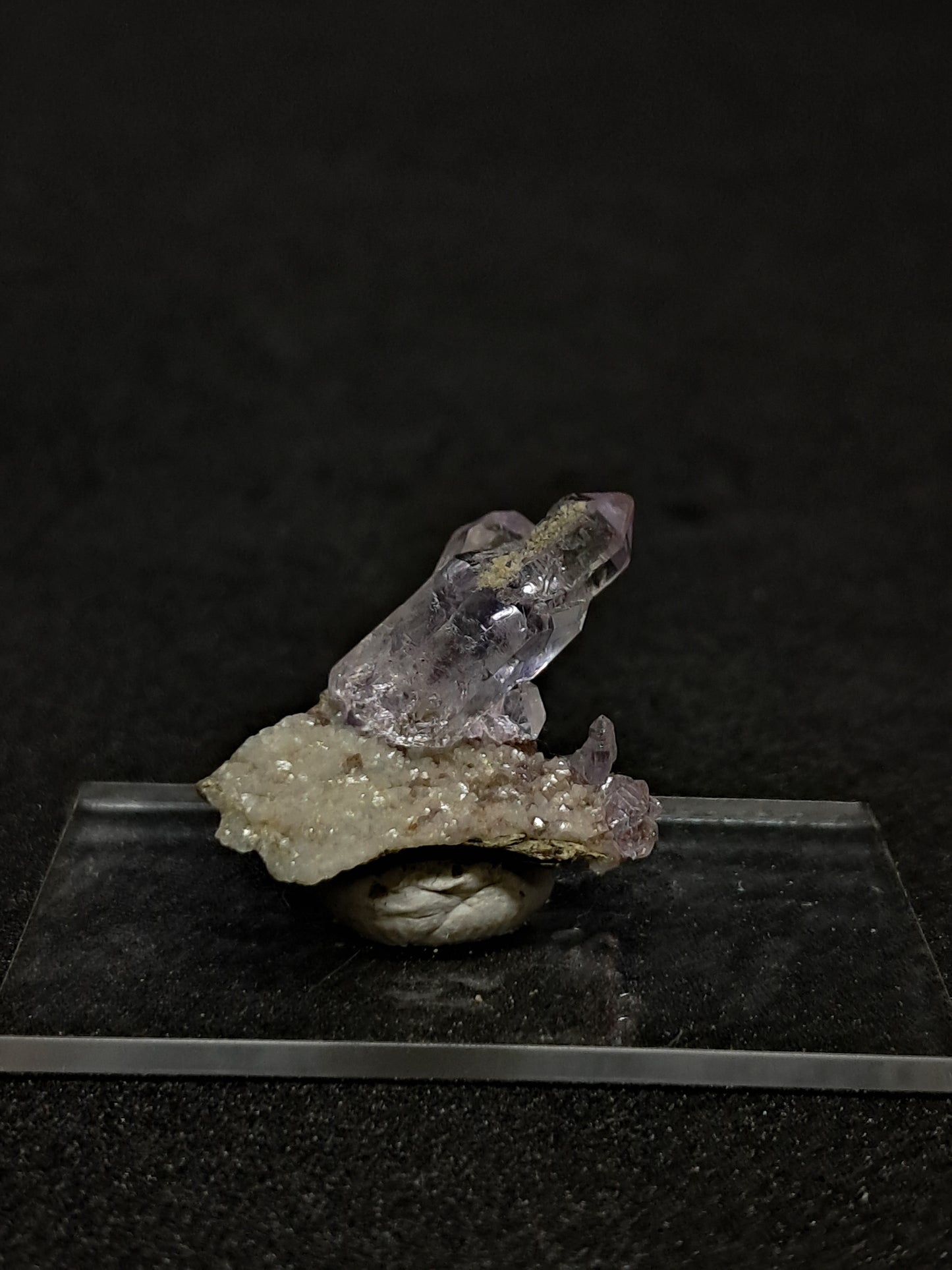 Karur Amethyst Scepters on Mica (Non-precious Natural Stone) #KA57