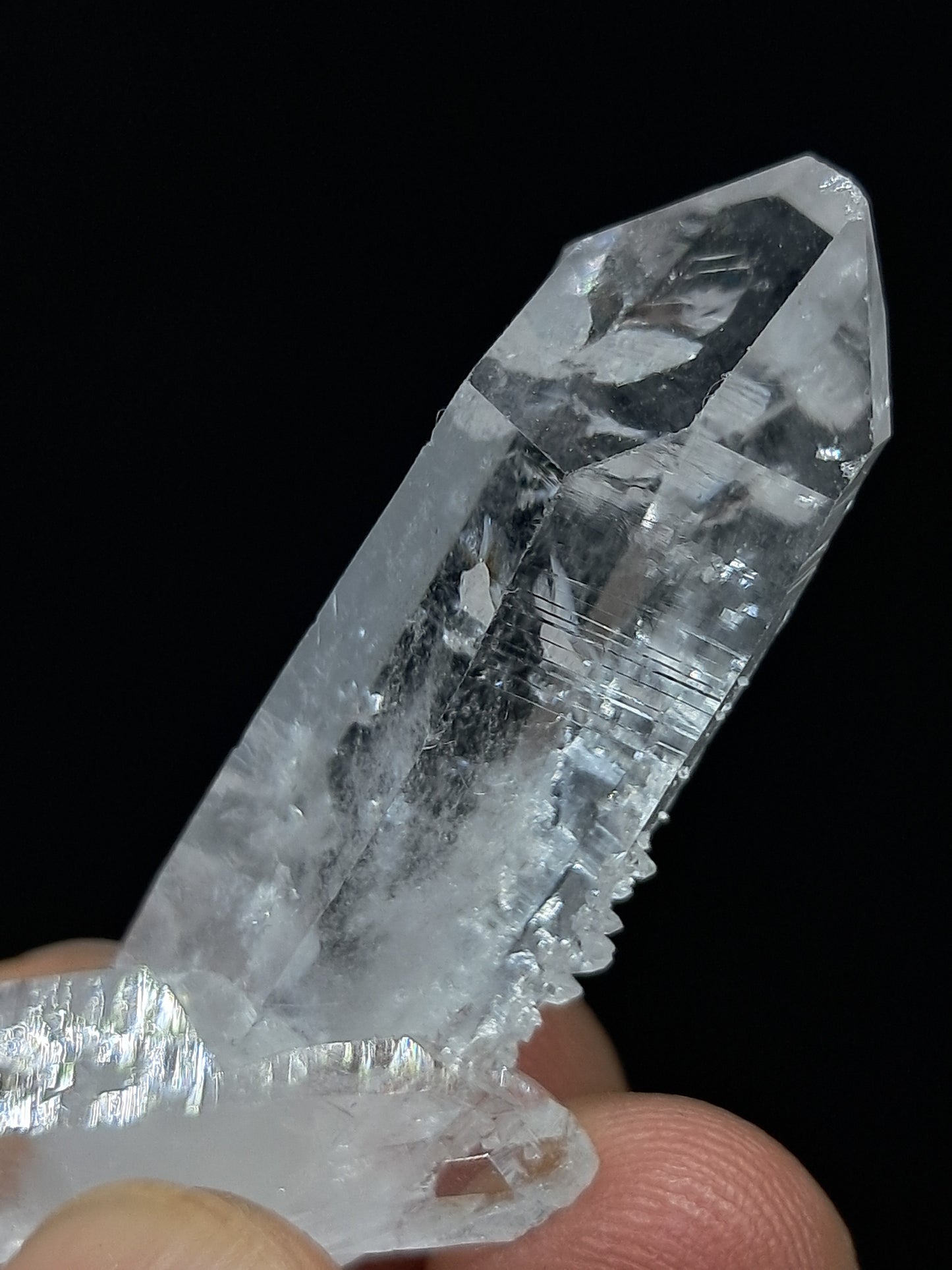 Punta natural de cuarzo transparente entrecruzado (Santander, Colombia) | Ejemplar mineral n.° COQ8