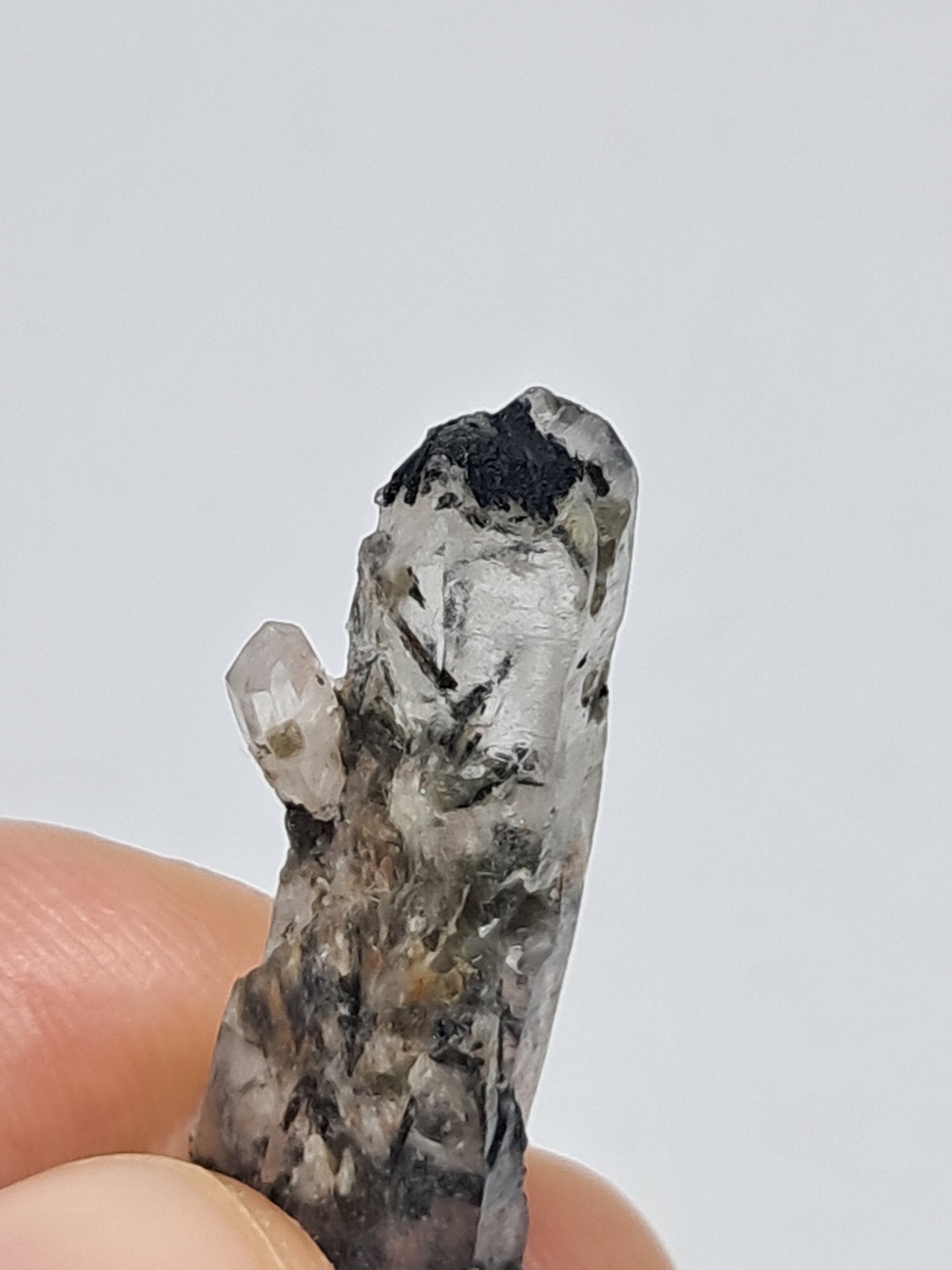 Tourmalinated Quartz natural crystal point (Non-precious natural stone) #TQ19
