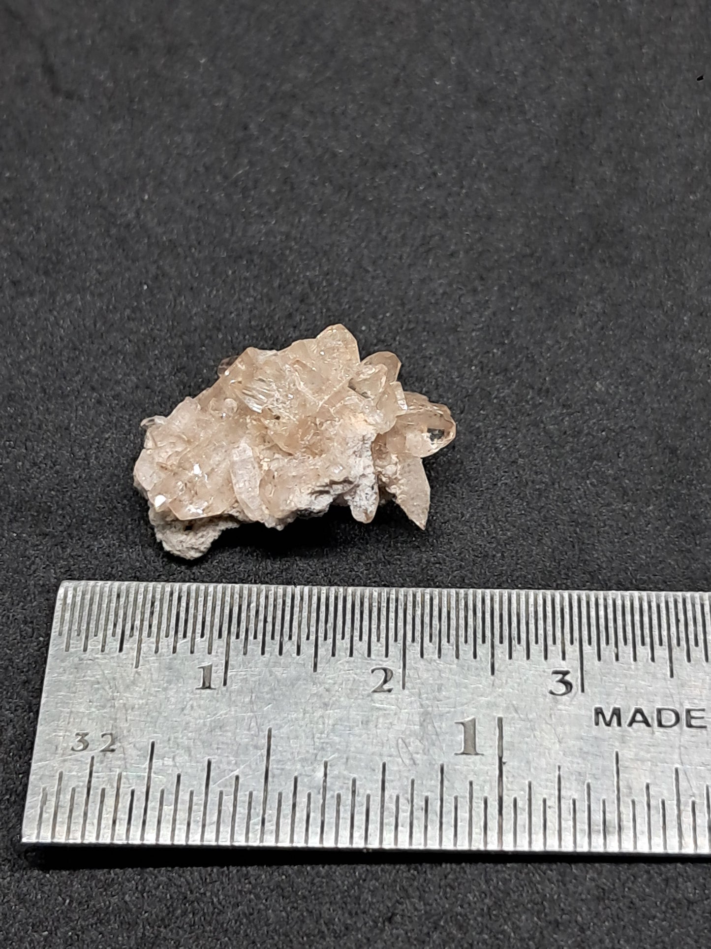 Topacio natural en racimo (México), piedra preciosa rara | Ejemplar mineral n.° TPZ9