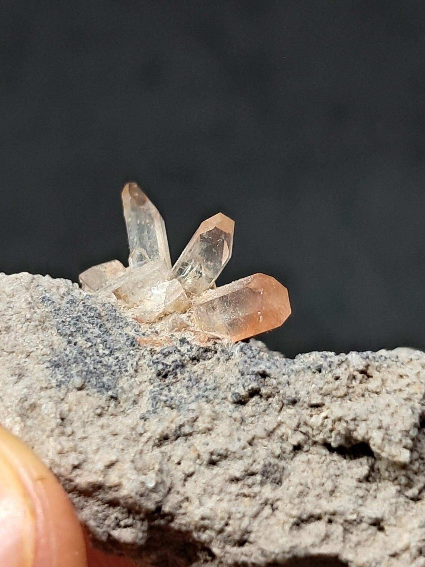 Cristales de topacio natural en matriz (México), piedra preciosa rara | Ejemplar mineral n.° TPZ11