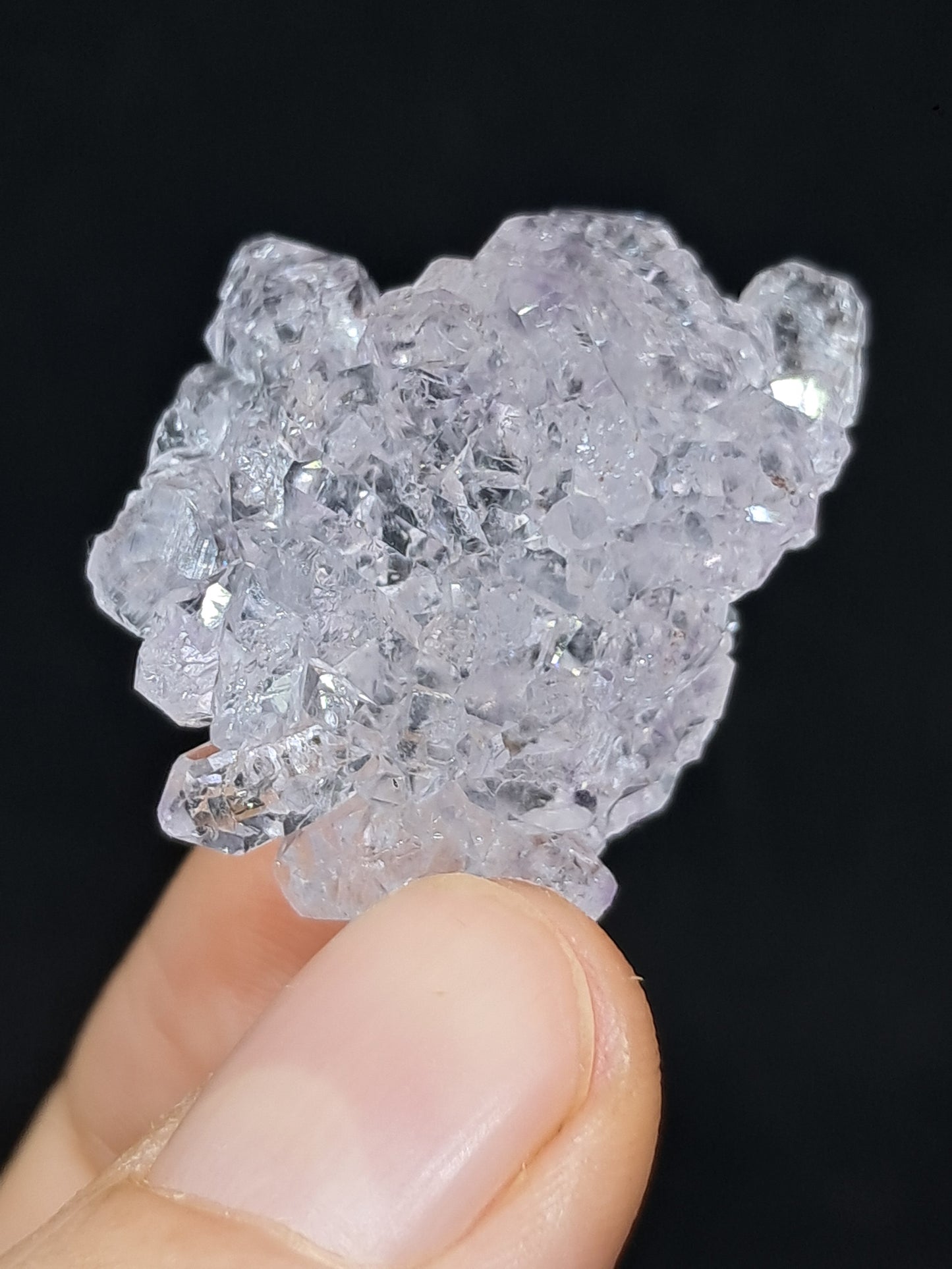Amatista en racimo (Karur) Cristal de cuarzo lavanda brillante | Piedra natural | Ejemplar mineral n.° KA79