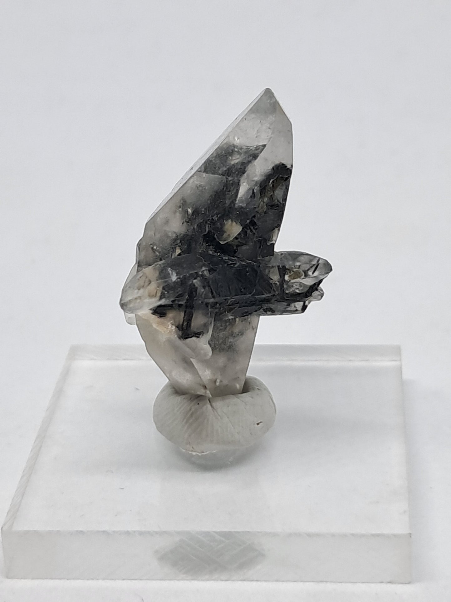 Tourmalinated Quartz natural crystal point (Non-precious natural stone) #TQ6