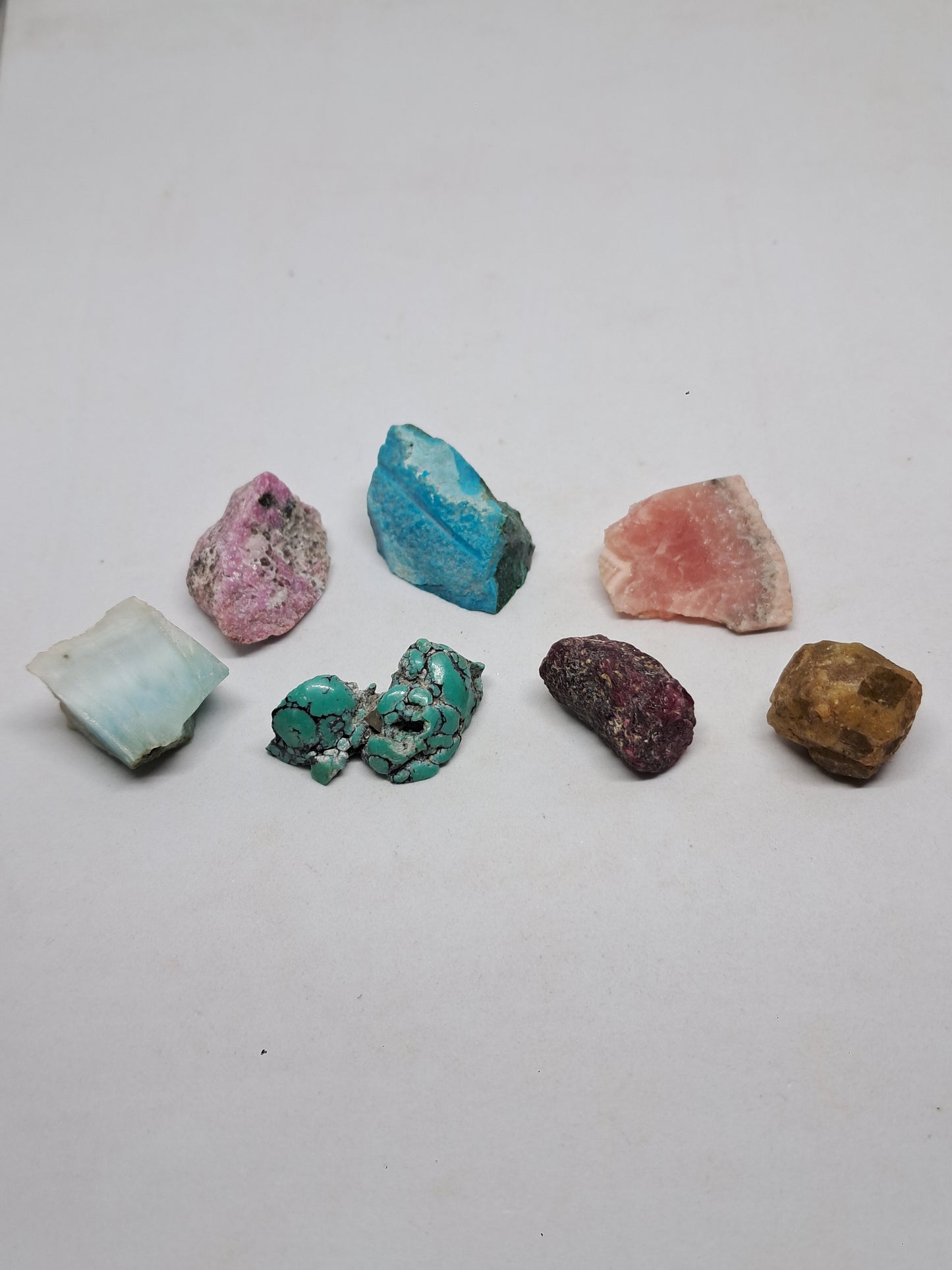 Set de 7 pequeños cristales crudos (piedra natural no preciosa) #RCS12