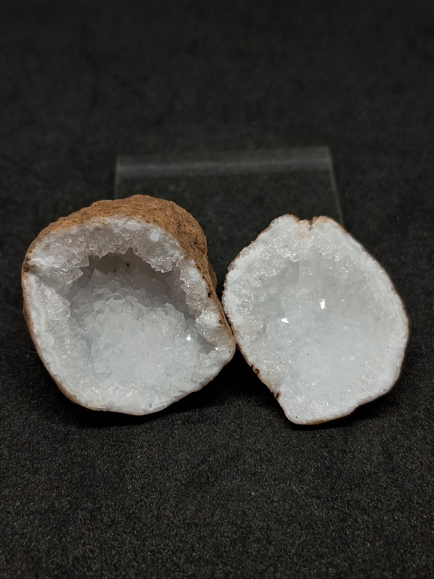 Quartz Geode (Ajanta) Rough Stone | Natural Crystal #GD5