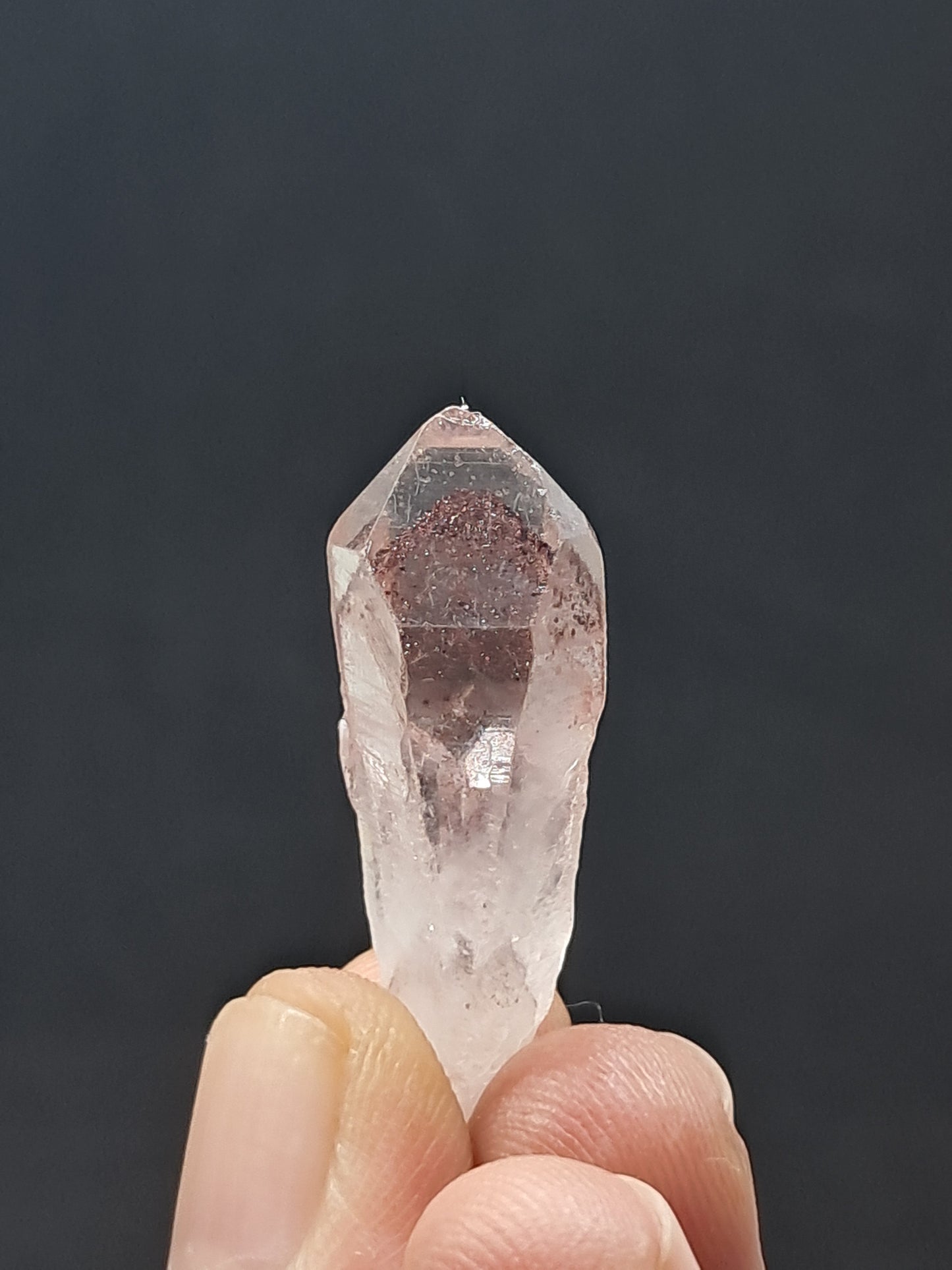Cuarzo fantasma hematita (Telangana) | Cristal natural | Ejemplar mineral n.° HPQ47