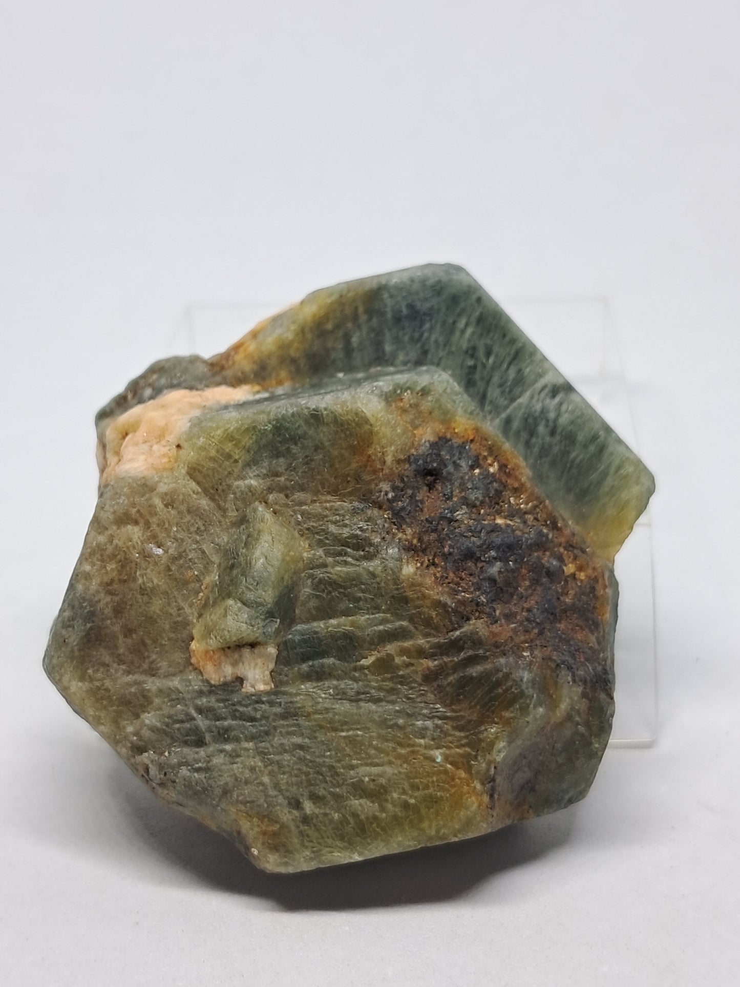Rough Sapphire (Non-precious natural stone) #SP11
