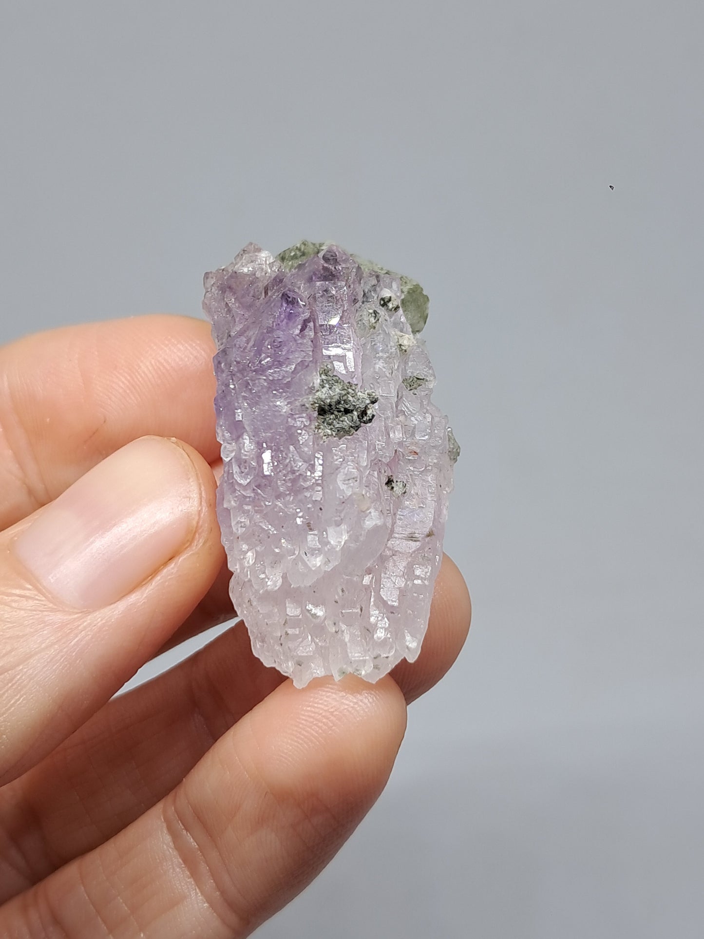 Amatista en racimo (Karur) | Cristal en bruto | Piedra natural | Ejemplar mineral n.° KA139