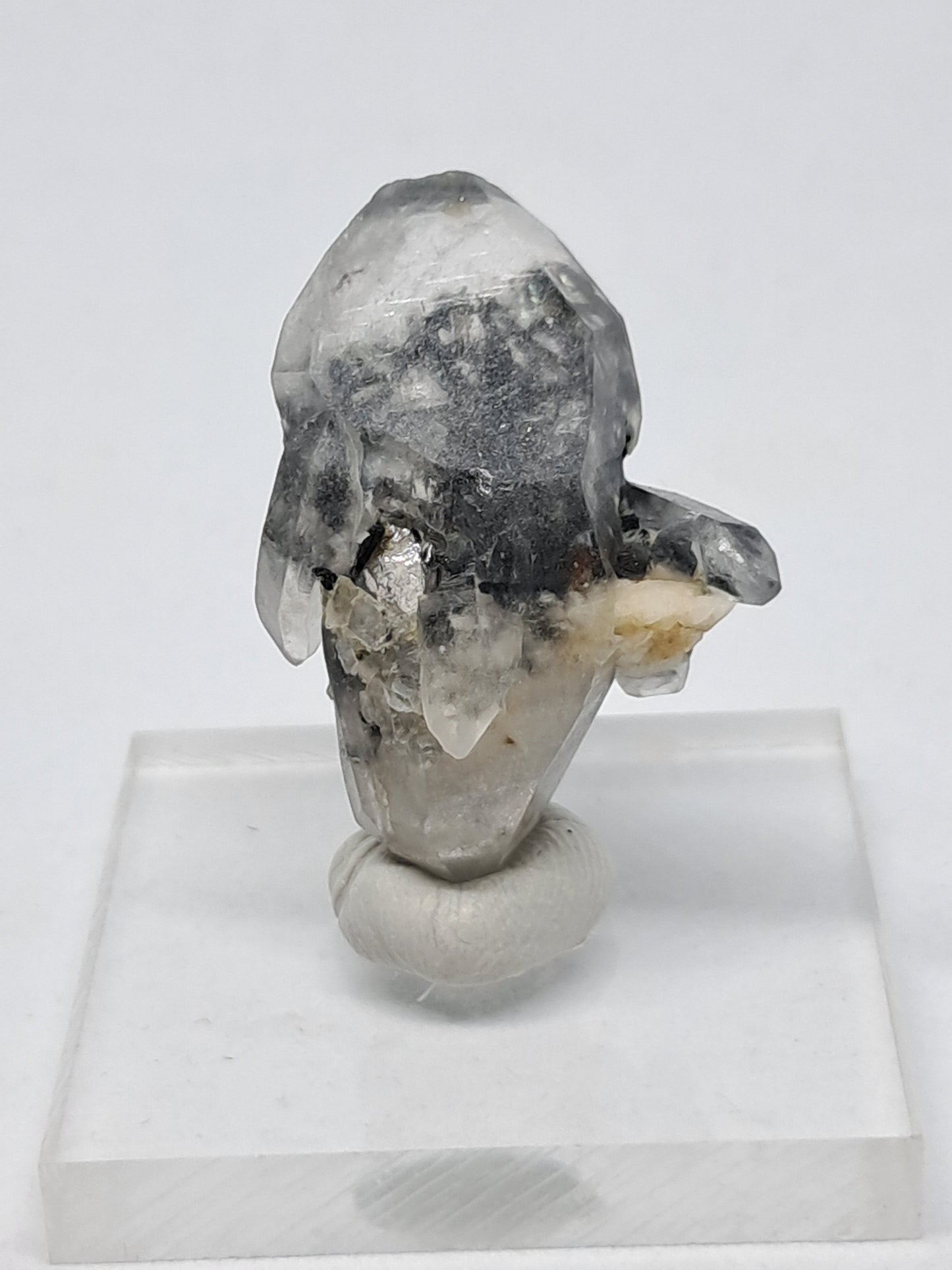 Tourmalinated Quartz natural crystal point (Non-precious natural stone) #TQ6
