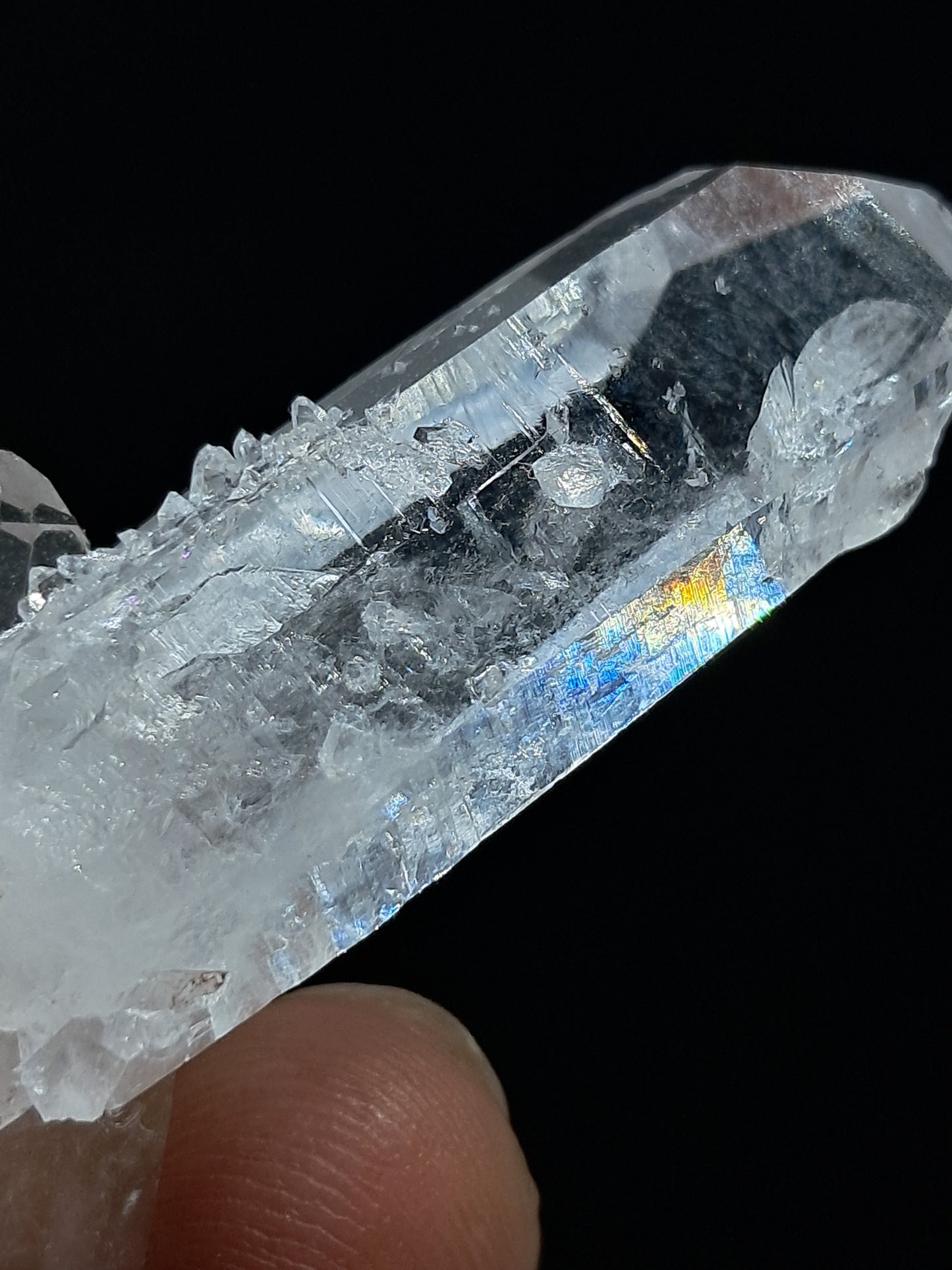 Punta natural de cuarzo transparente entrecruzado (Santander, Colombia) | Ejemplar mineral n.° COQ8