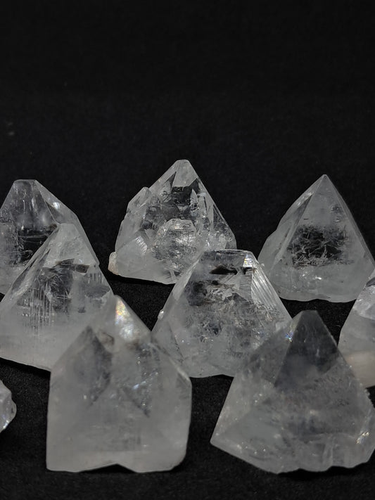 Clear Apophyllite Points (Ajanta) 22-28 mm | Natural Crystal | Mineral Specimen #AP13