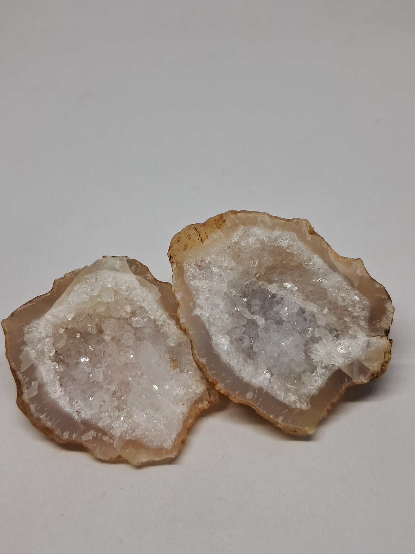 Quartz Geode #GD8 (Non-precious stone)
