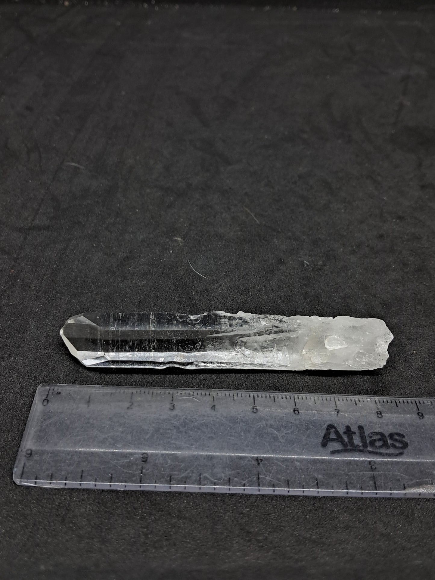 Cristal de cuarzo láser transparente (Santander, Colombia) Punta natural | Ejemplar mineral n.° COQ35