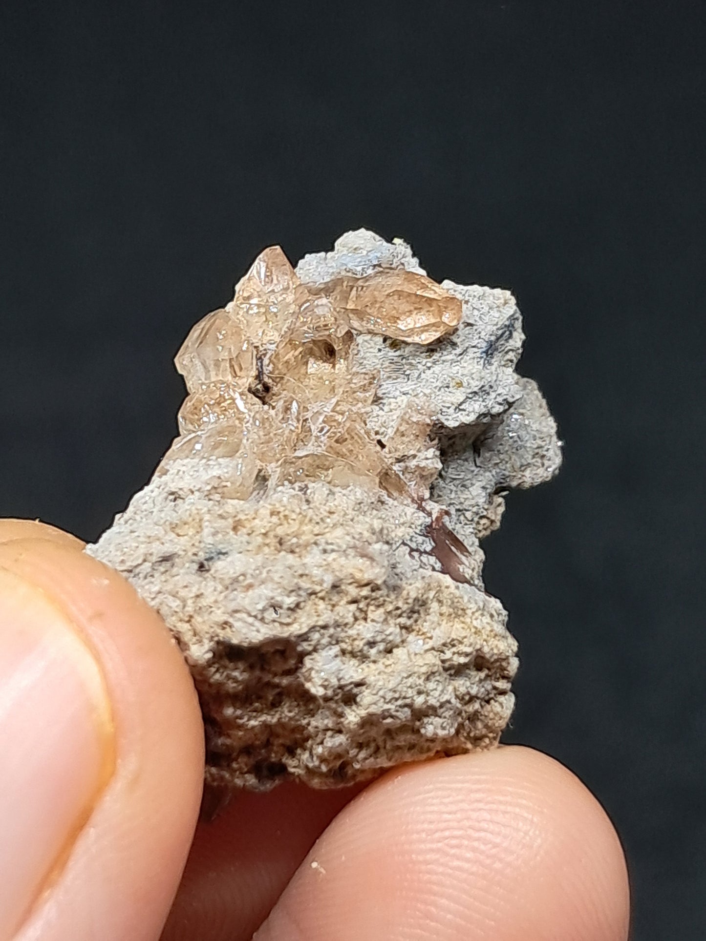 Cristales de topacio natural en matriz (México), piedra preciosa rara | Ejemplar mineral n.° TPZ8