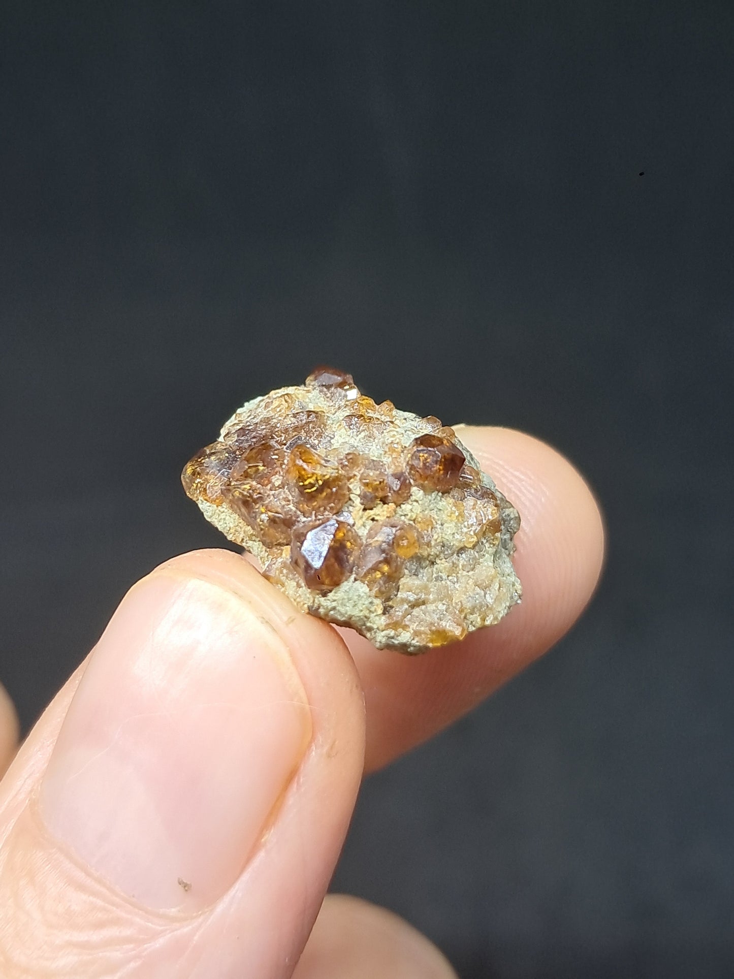 Cúmulo de granate marrón (México) | Cristal en bruto | Ejemplar mineral n.° GR9