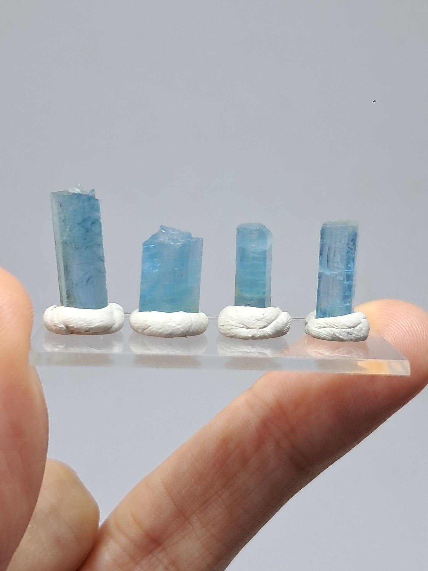 Juego de 4 Aguamarinas (Karur) en Bruto, Cristales Hexagonales de *Calidad Gema* | Ejemplar Mineral #AQM39
