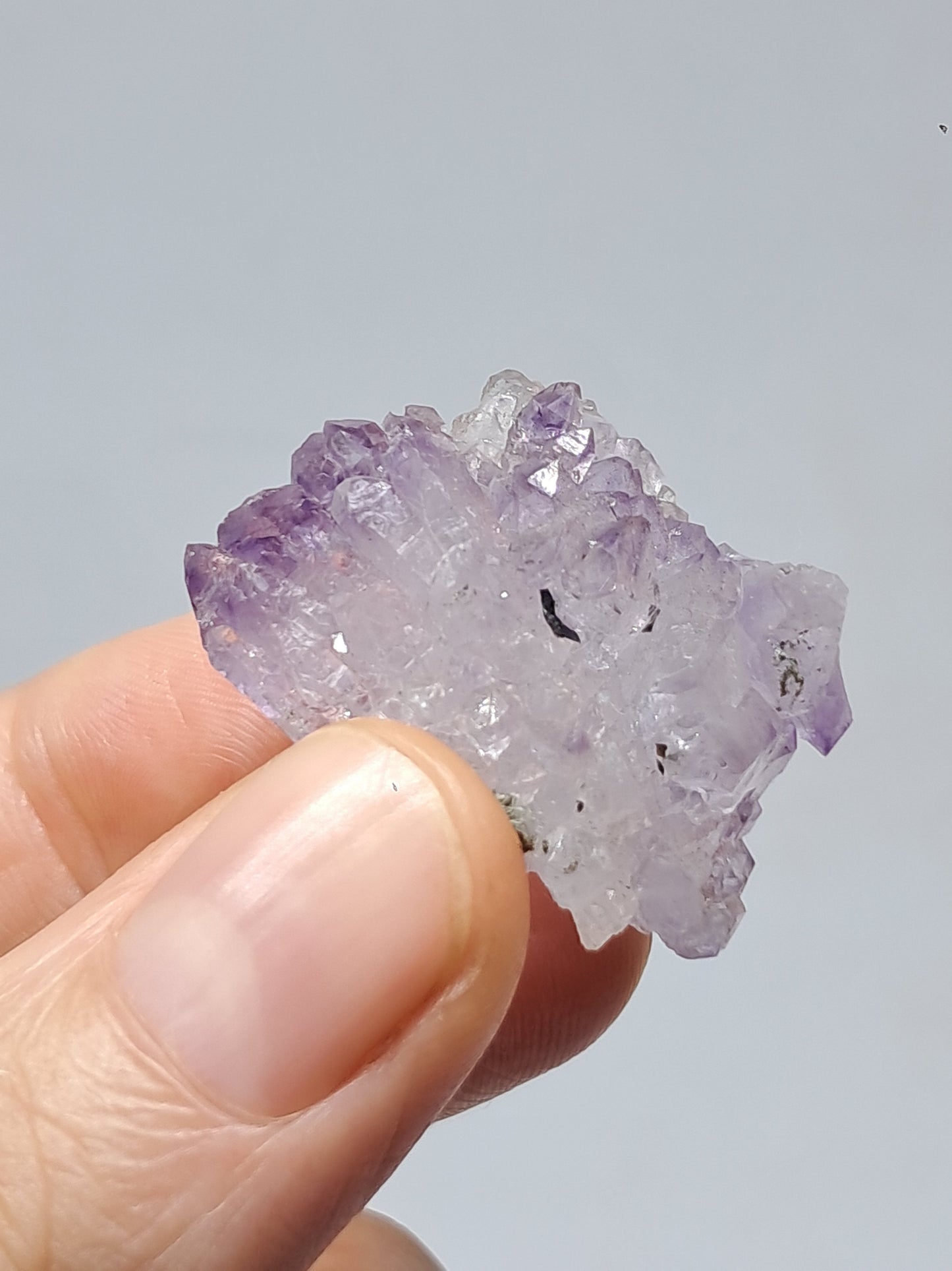 Amatista Elestial (Karur) | Cúmulo de cristales en bruto | Piedra natural | Ejemplar mineral n.° KA129
