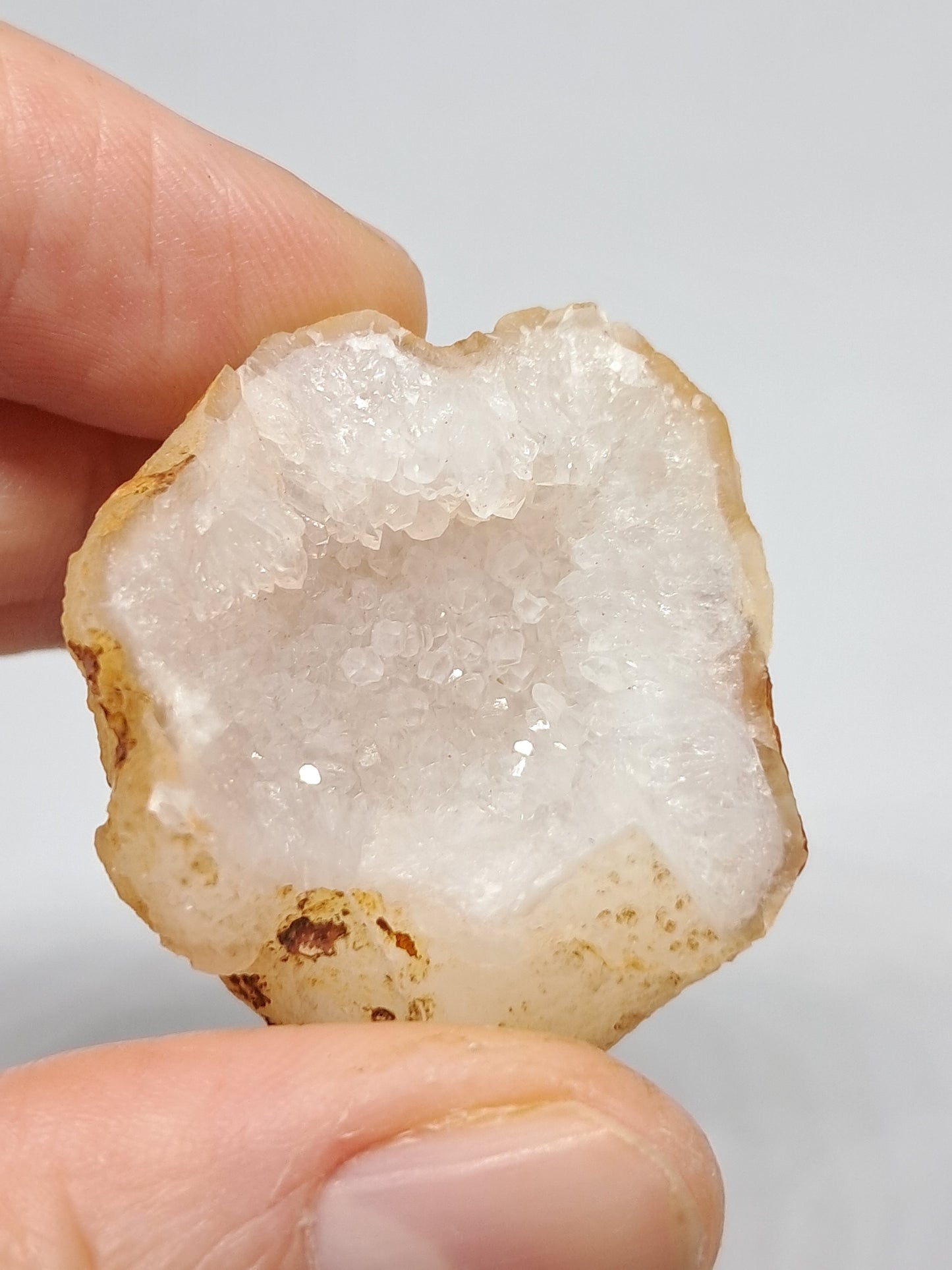 Quartz Geode #GD4 (Non-precious stone)