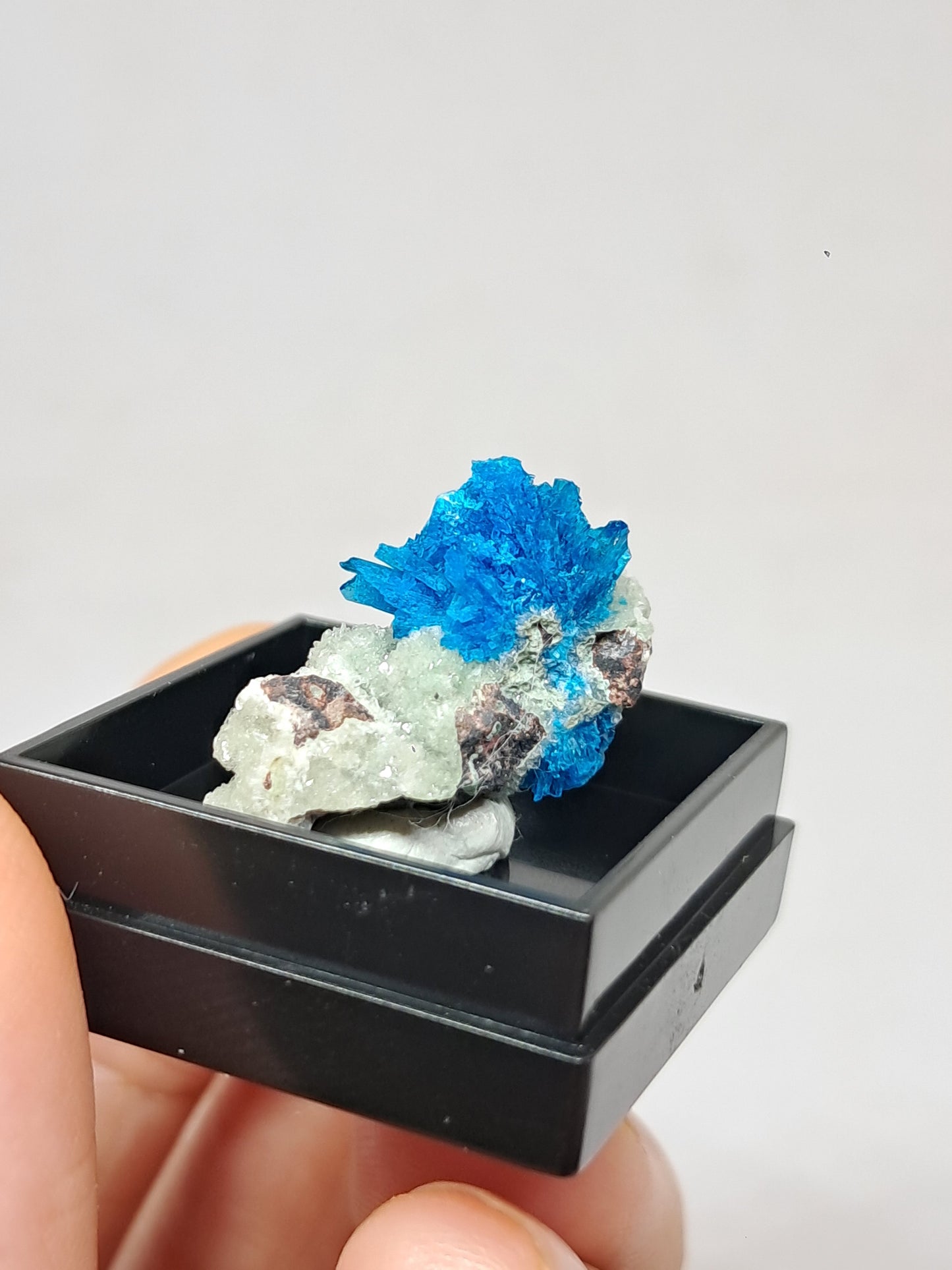 Pentagonite on Heulandite Matrix (Pune) Rough Stone | Natural Crystal | Rare Mineral Specimen #CV52