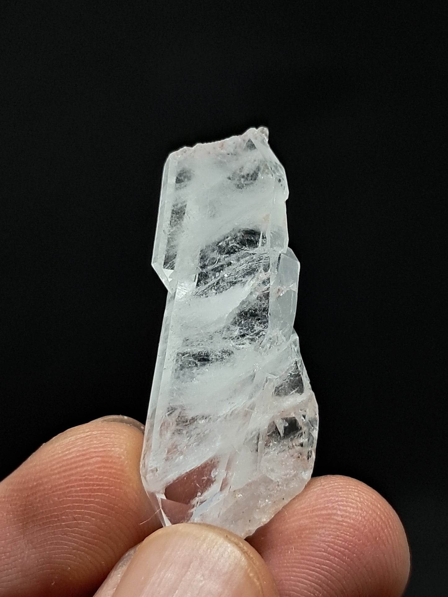 Cristal de cuarzo transparente Faden (Santander, Colombia) Punta natural | Ejemplar mineral n.° COQ32