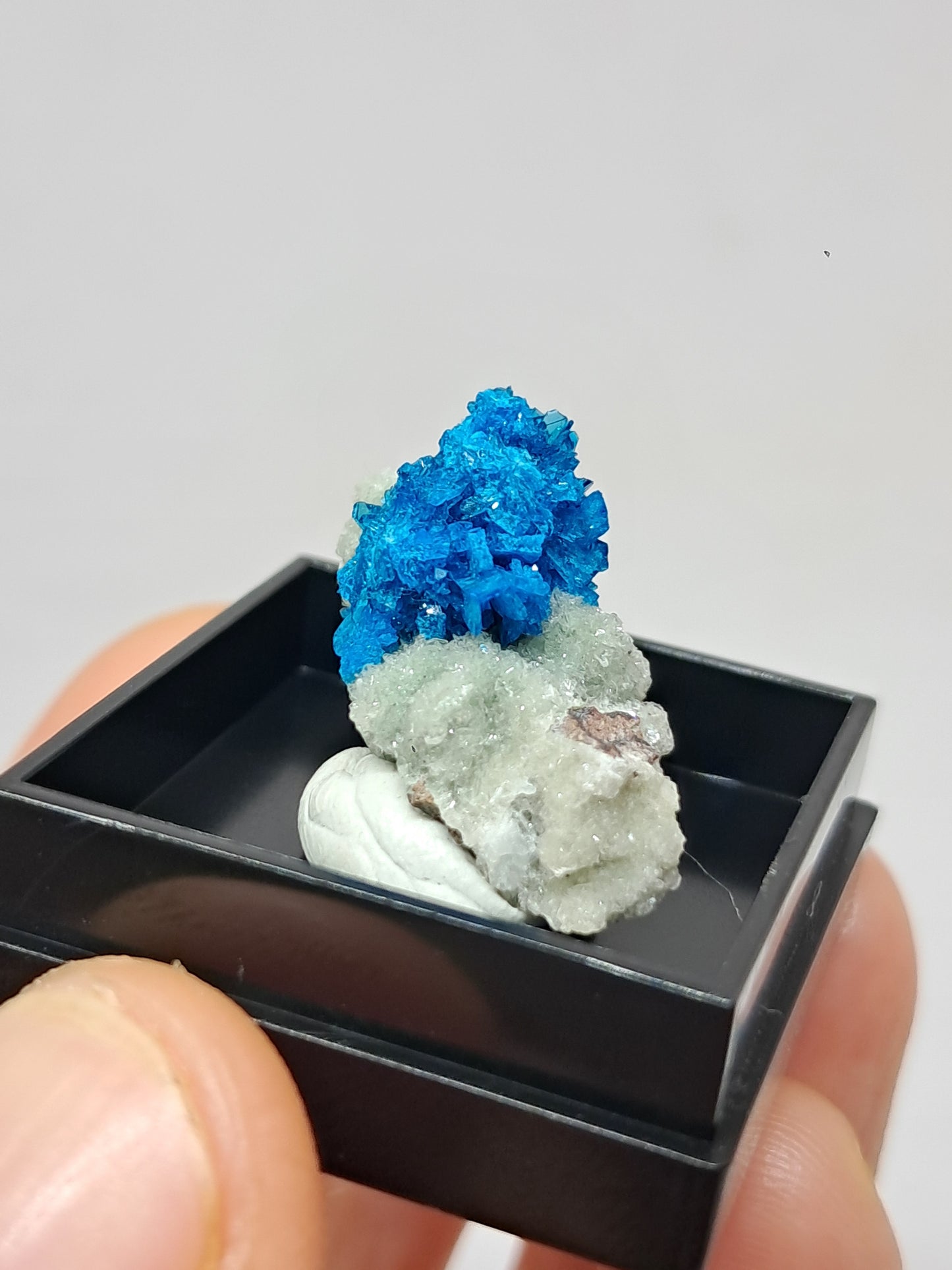 Pentagonite on Heulandite Matrix (Pune) Rough Stone | Natural Crystal | Rare Mineral Specimen #CV52