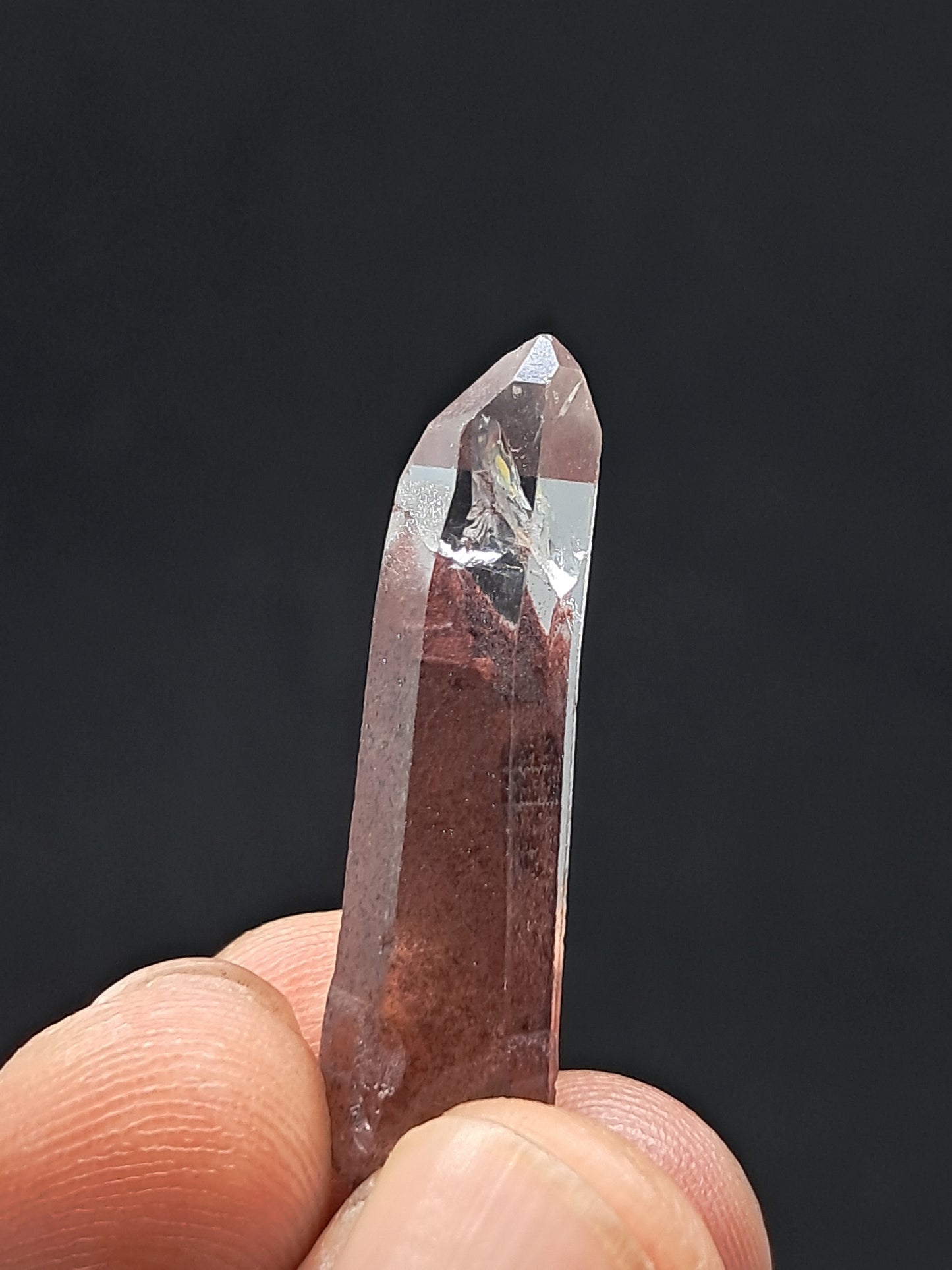Cuarzo fantasma hematita (Telangana) Punta de cristal natural | Ejemplar mineral n.° HPQ24