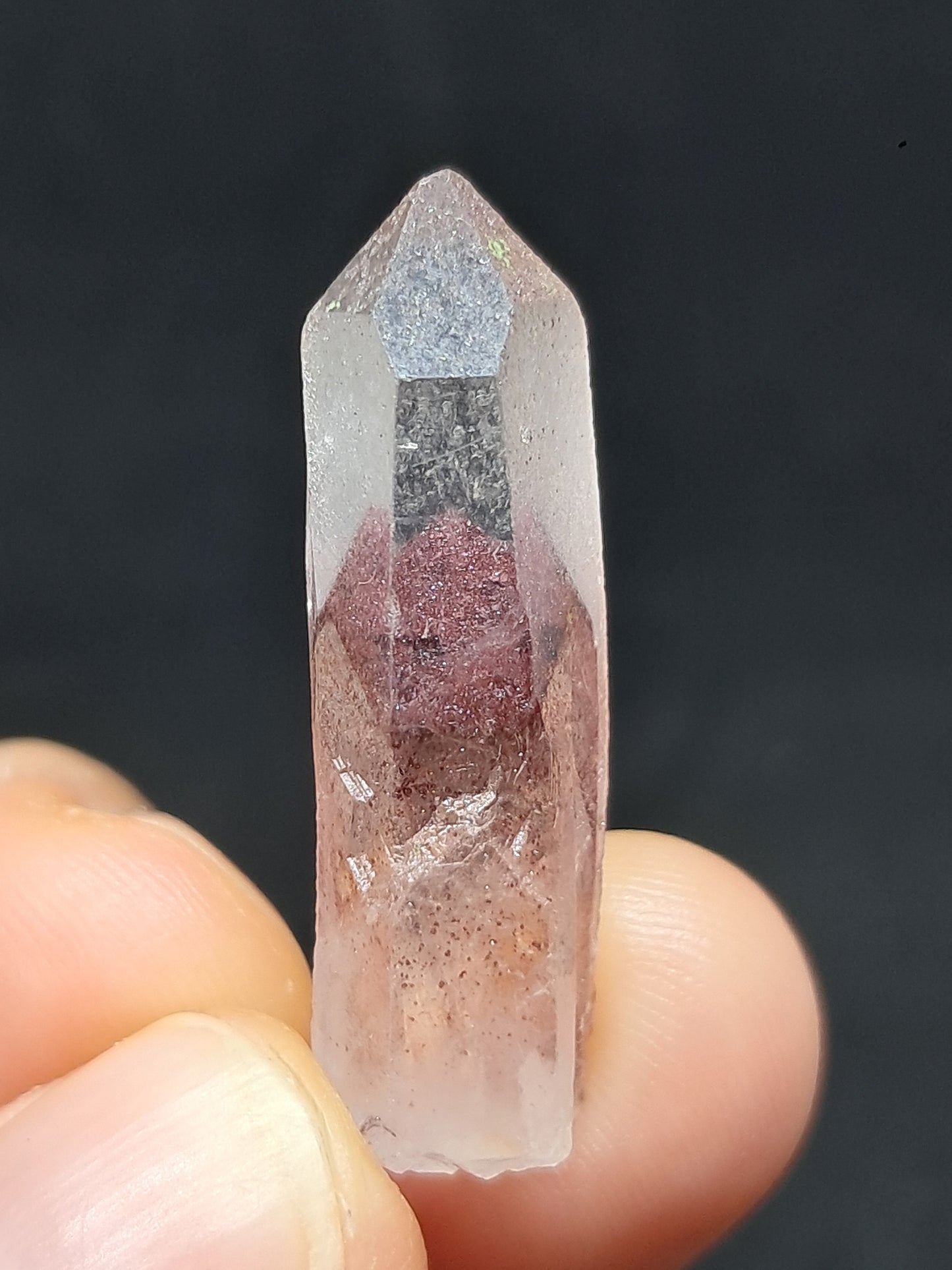 Cuarzo Fantasma Hematita (Telangana) Punta de Cristal Natural | Ejemplar Mineral n.° HPQ16