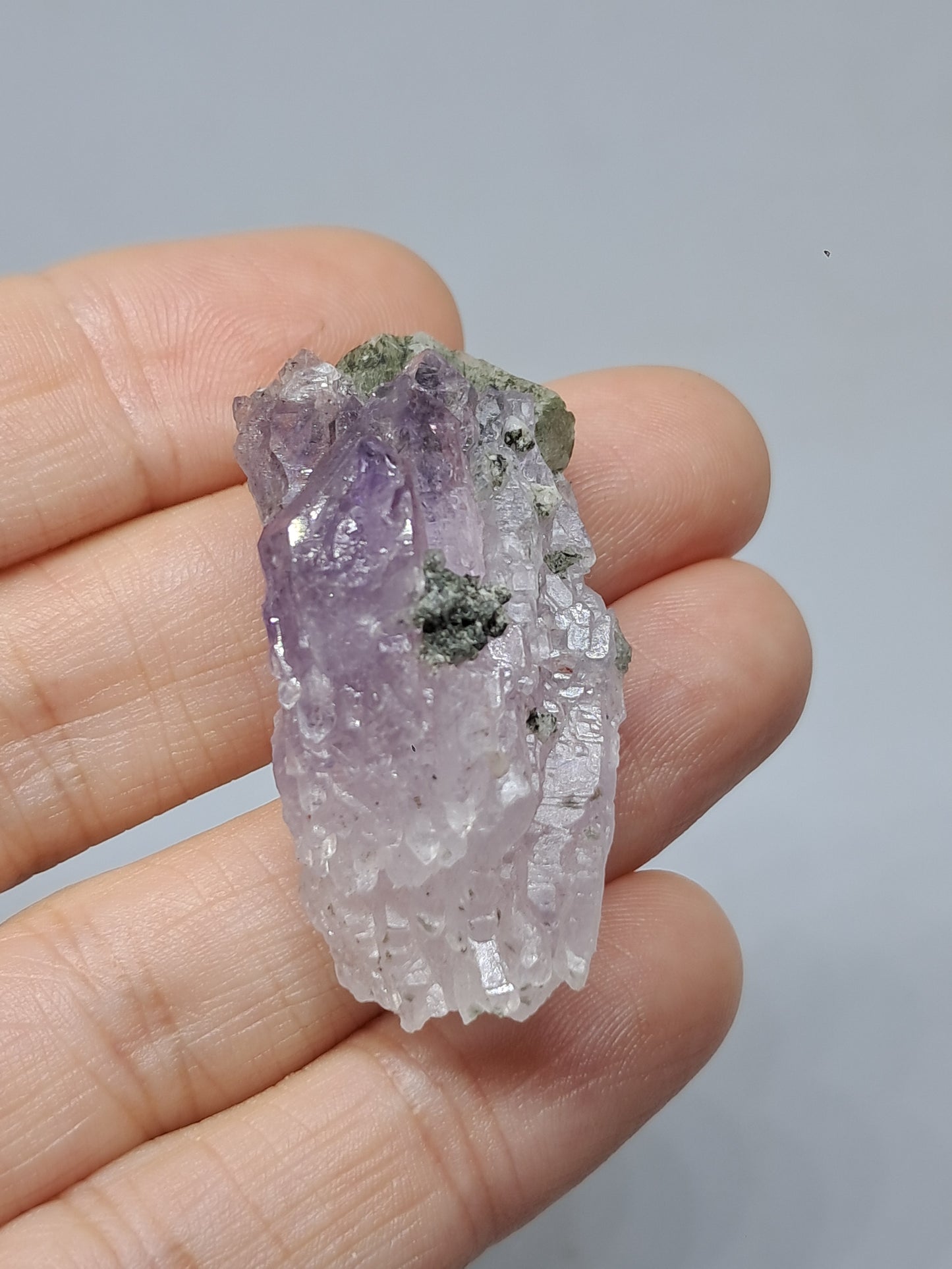 Amatista en racimo (Karur) | Cristal en bruto | Piedra natural | Ejemplar mineral n.° KA139