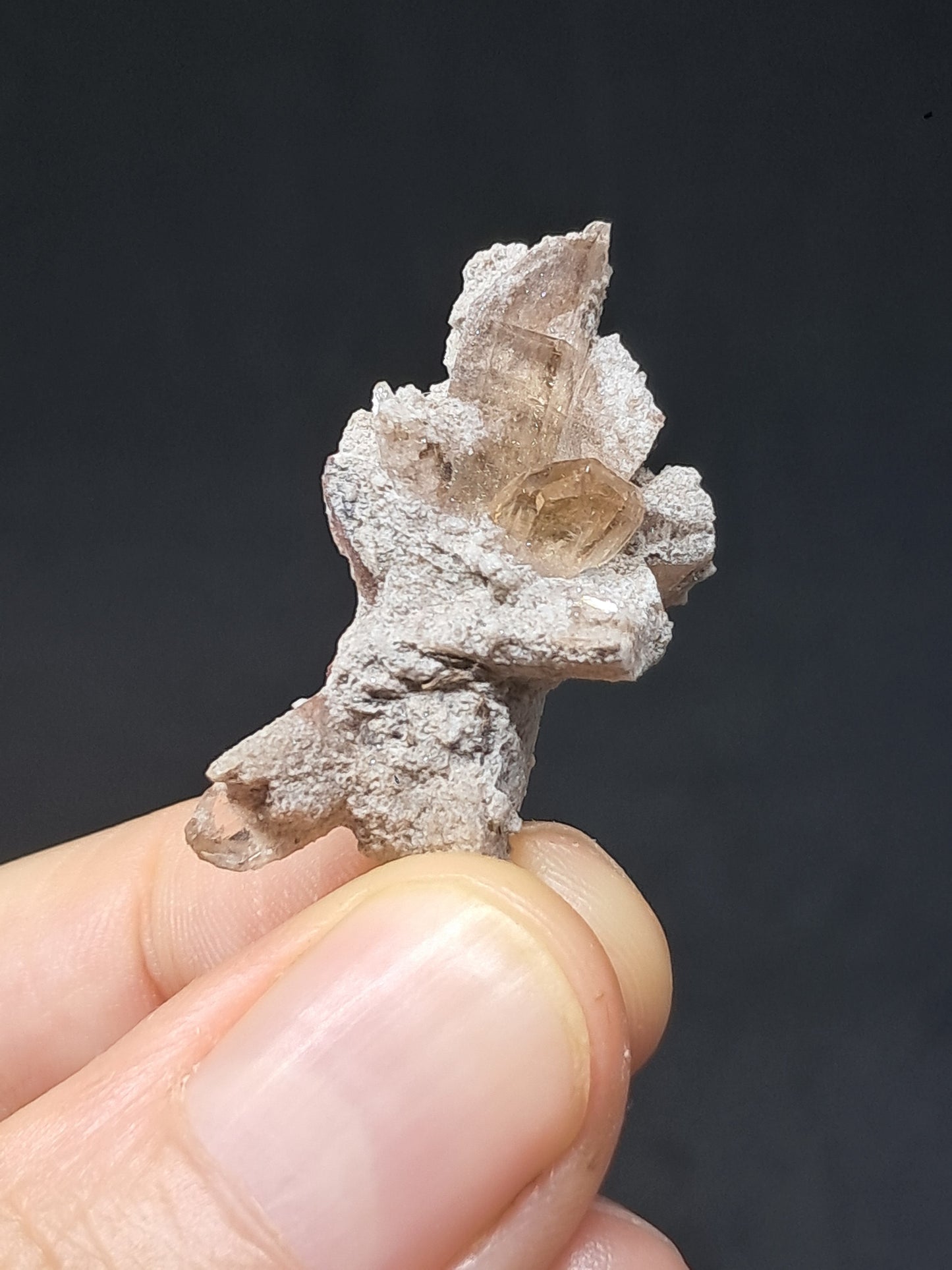 Cristales de topacio natural en matriz (México), piedra preciosa rara | Ejemplar mineral n.° TPZ23