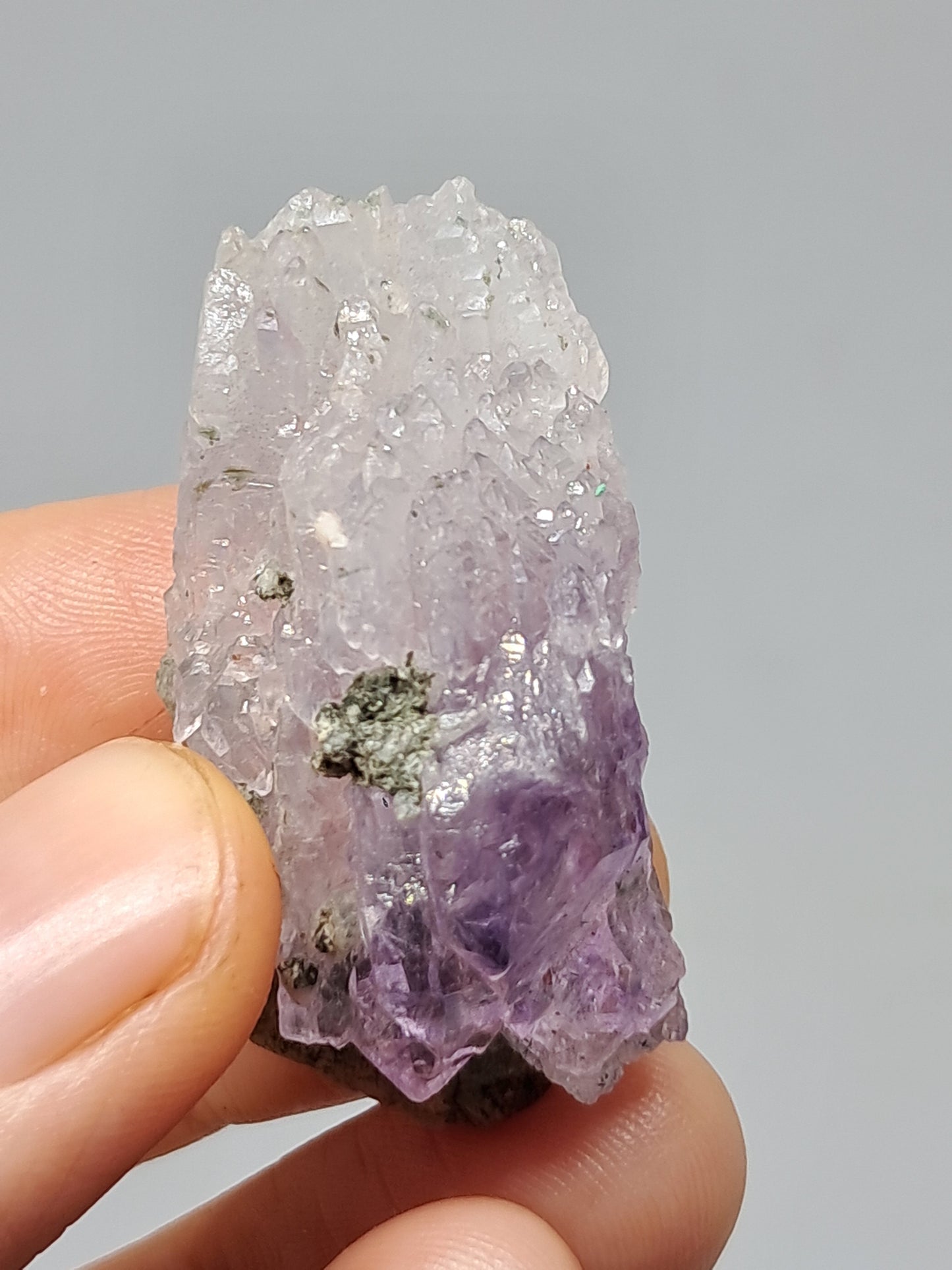 Amatista en racimo (Karur) | Cristal en bruto | Piedra natural | Ejemplar mineral n.° KA139