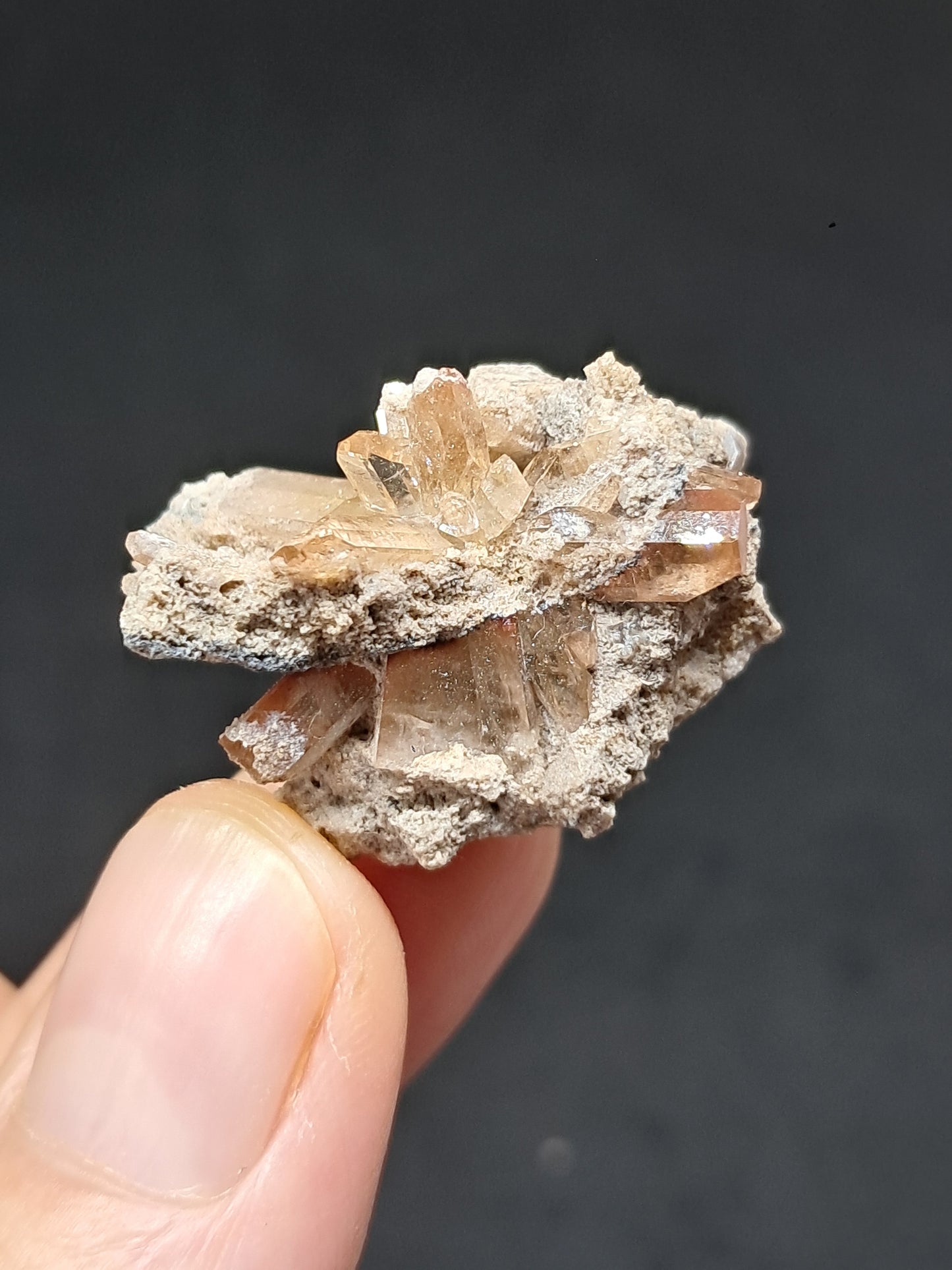 Cristales de topacio natural en matriz (México), piedra preciosa rara | Ejemplar mineral n.° TPZ12