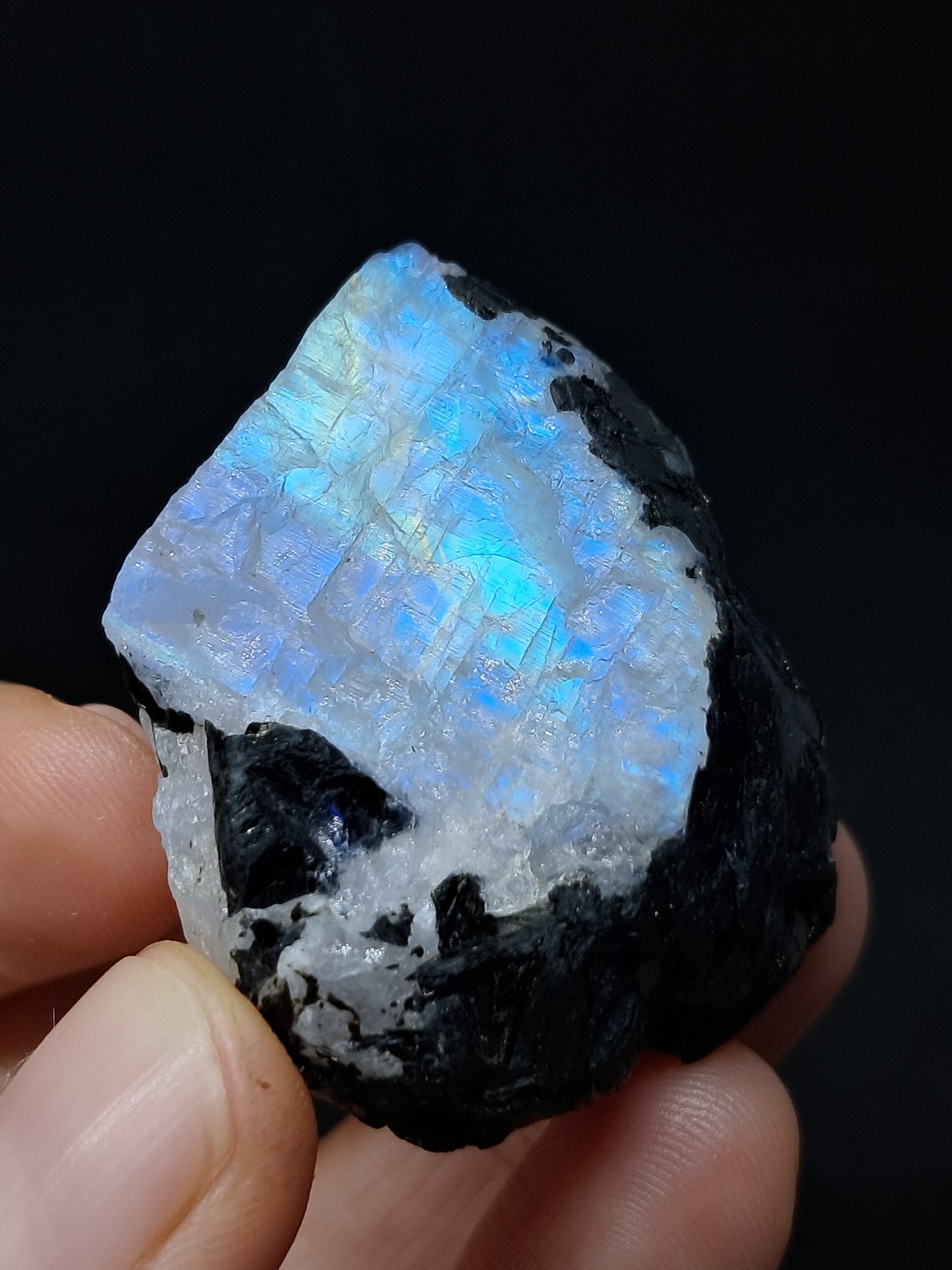Piedra lunar arcoíris de alta calidad (Odisha) en bruto | Roca natural n.° MN11