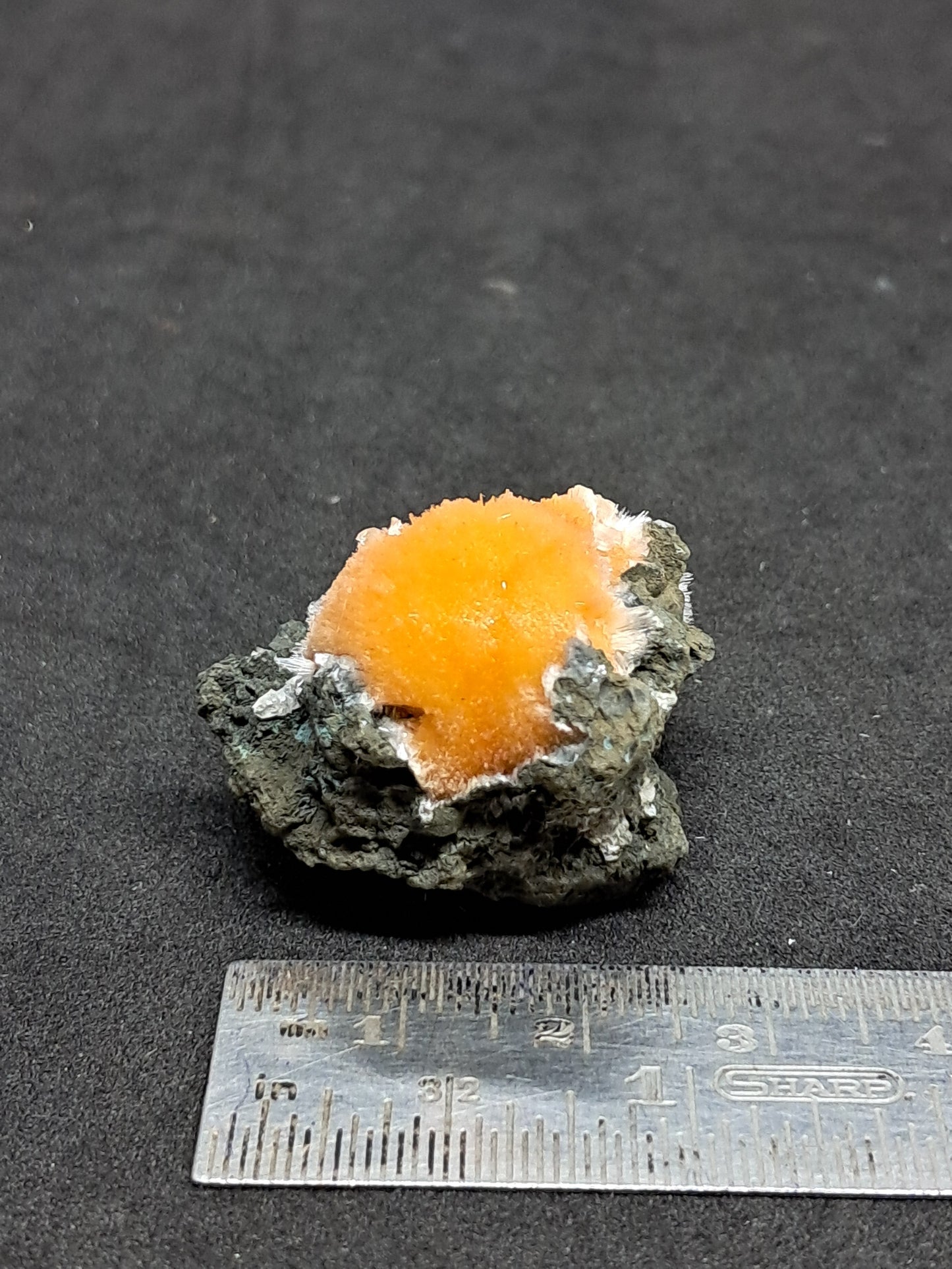 Muestra de mineral de Thomsonita con mesolita (Madhya Pradesh) | Zeolita n.° THM6