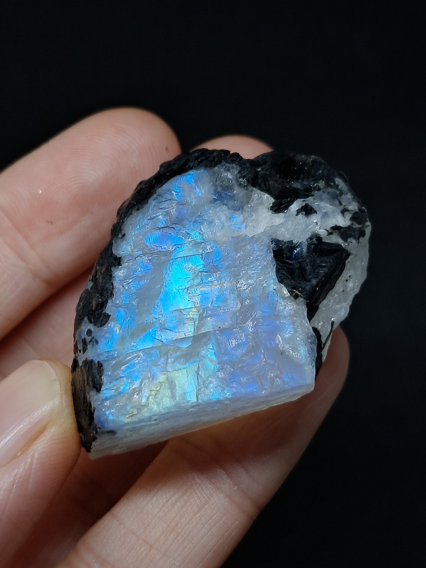 Piedra lunar arcoíris de alta calidad (Odisha) en bruto | Roca natural n.° MN11