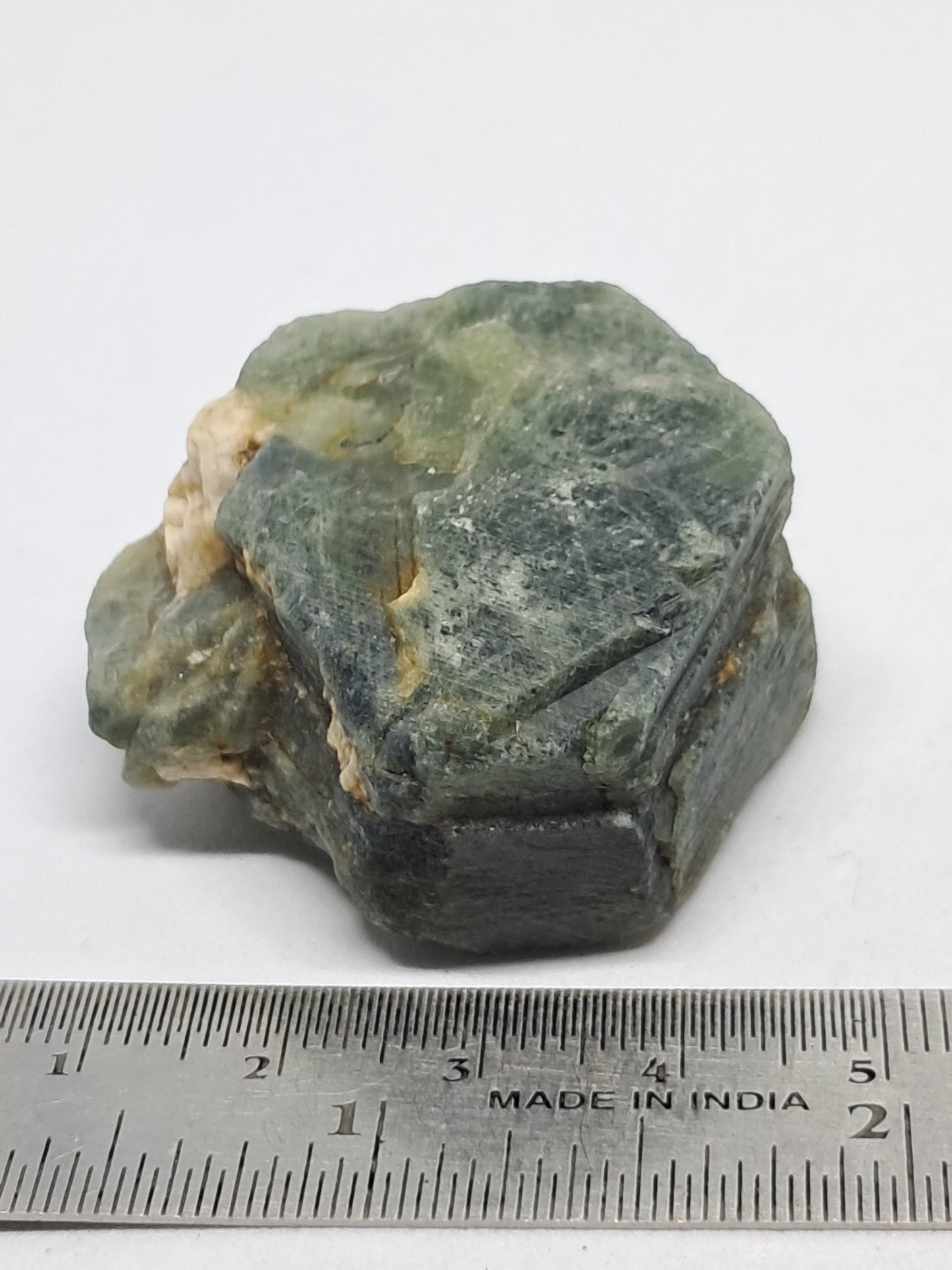 Rough Sapphire (Non-precious natural stone) #SP9
