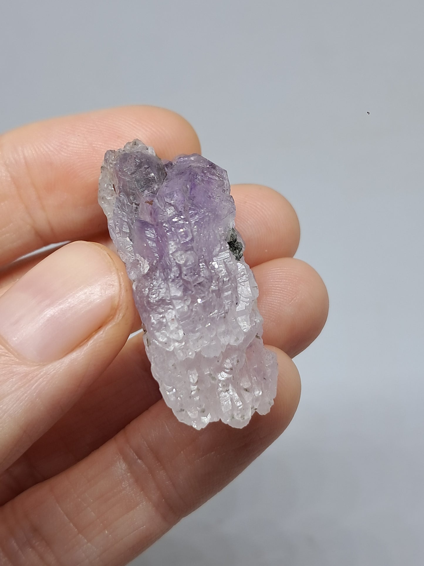Amatista en racimo (Karur) | Cristal en bruto | Piedra natural | Ejemplar mineral n.° KA139