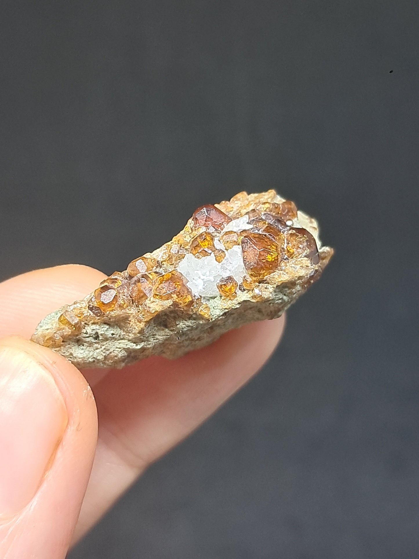 Cúmulo de granate marrón (México) | Cristal en bruto | Ejemplar mineral n.° GR7